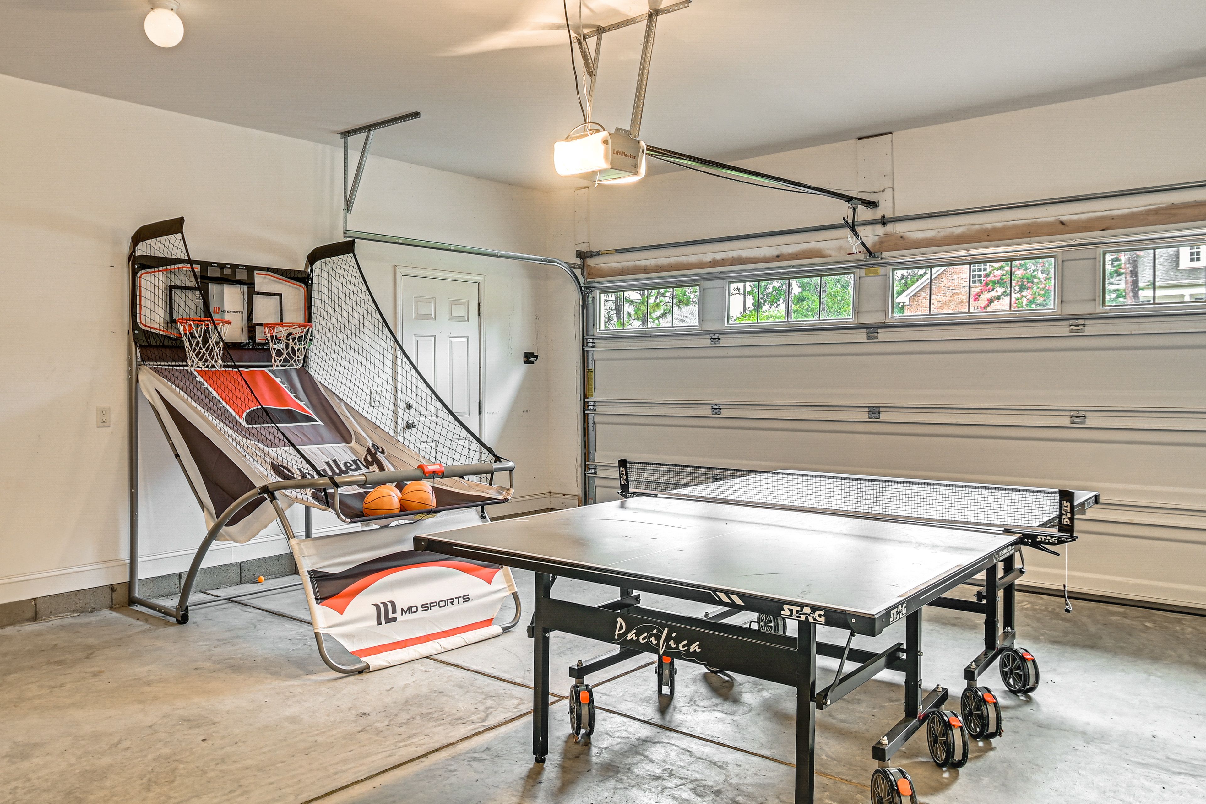Game Room (Garage) | Ping-Pong Table | Basketball Arcade Game