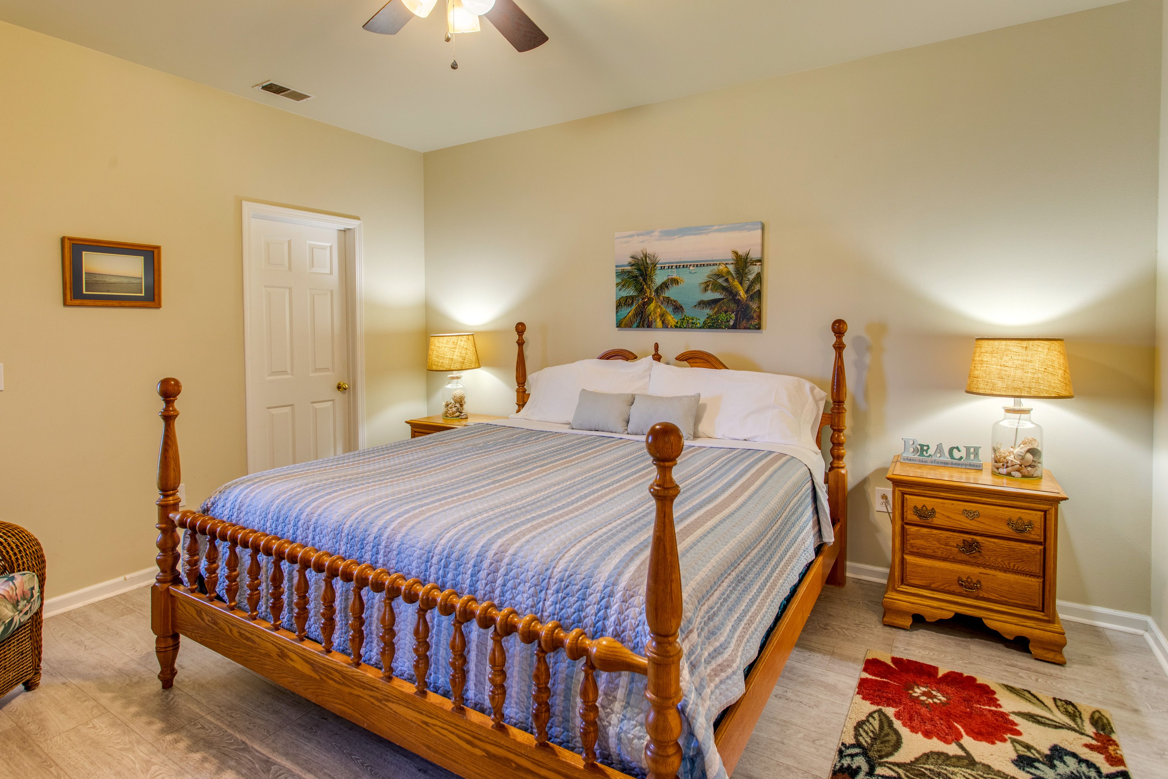 Bedroom 1 | King Bed