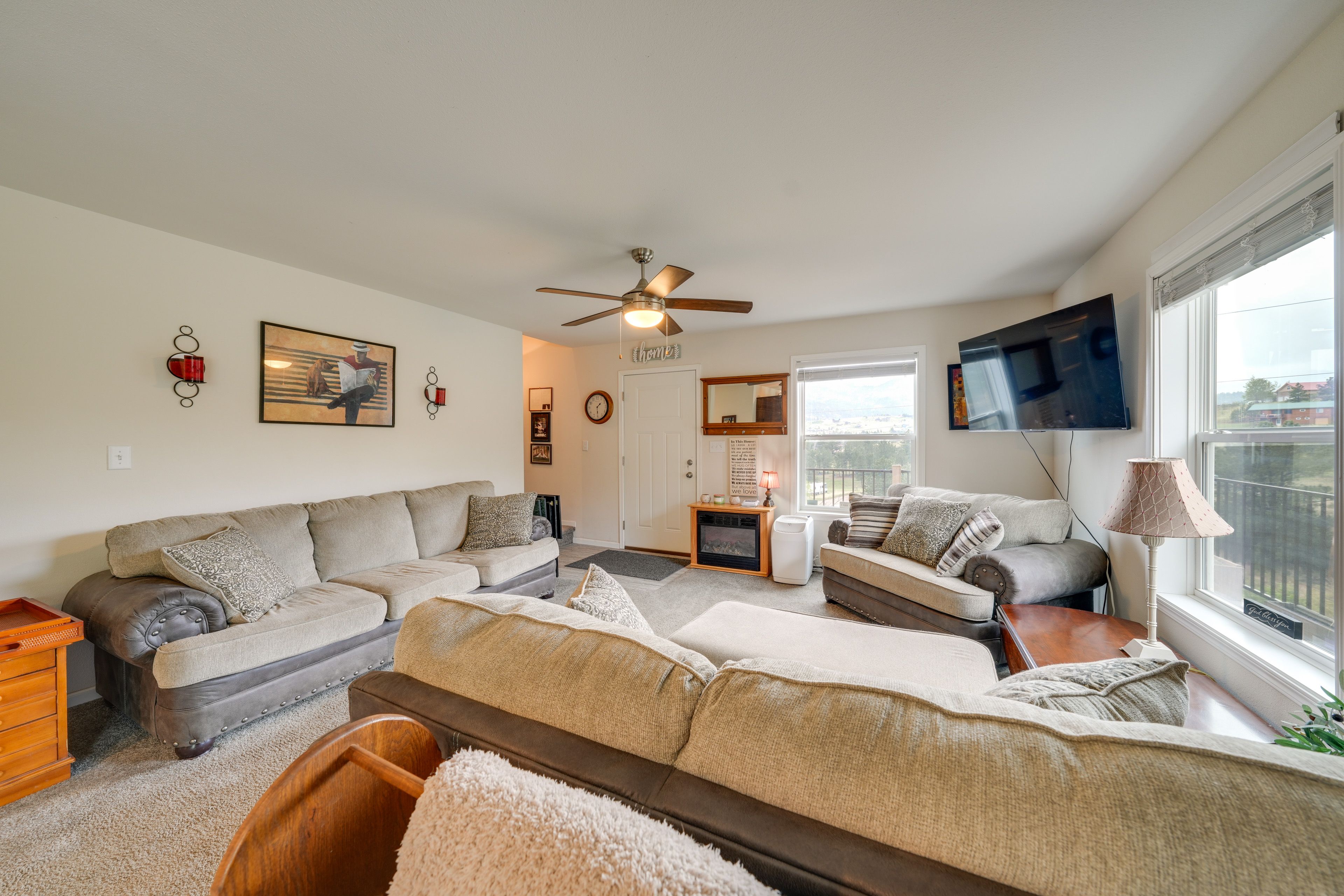Drake Vacation Rental | 3BR | 3BA | 1,700 Sq Ft