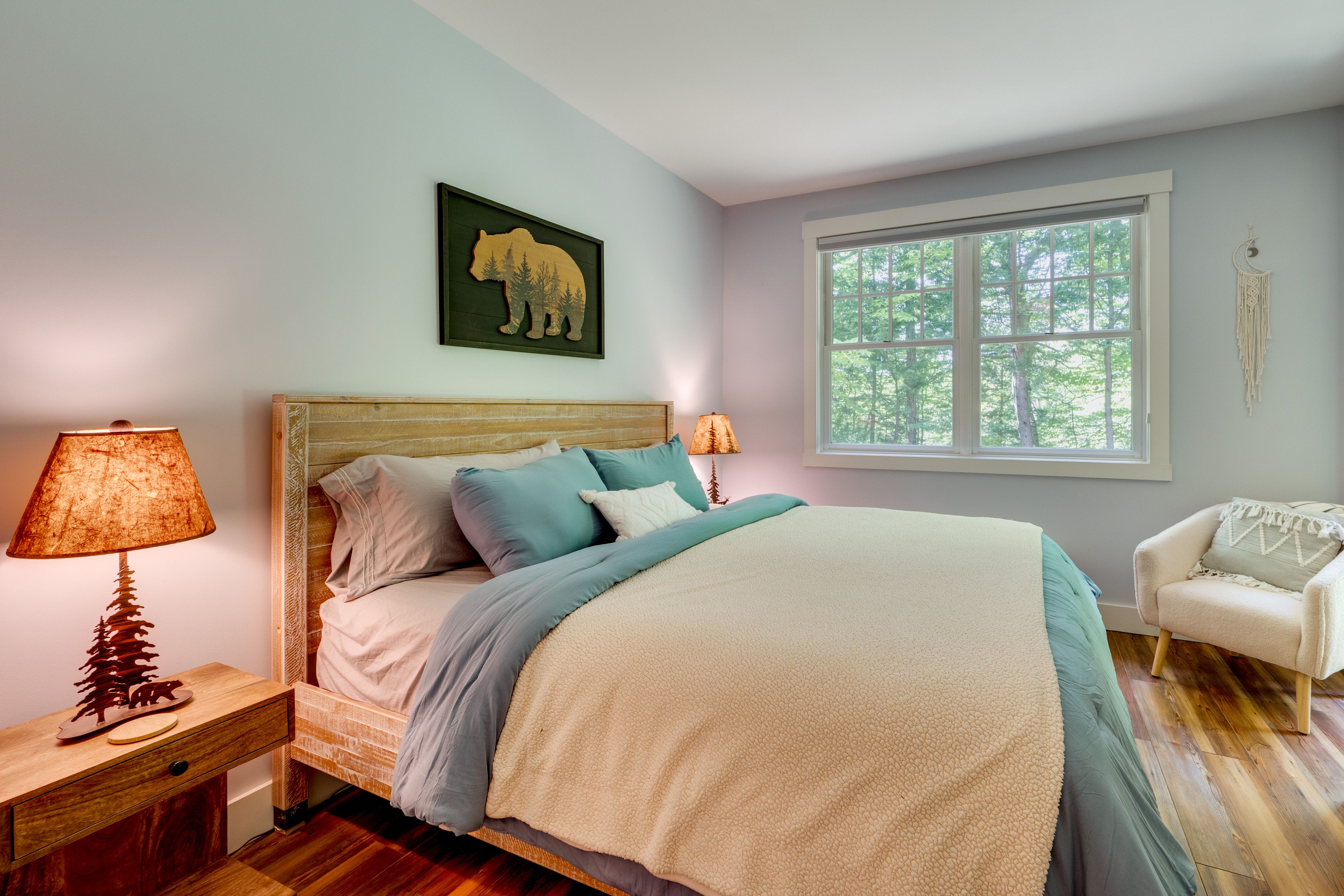Bedroom 1 | King Bed