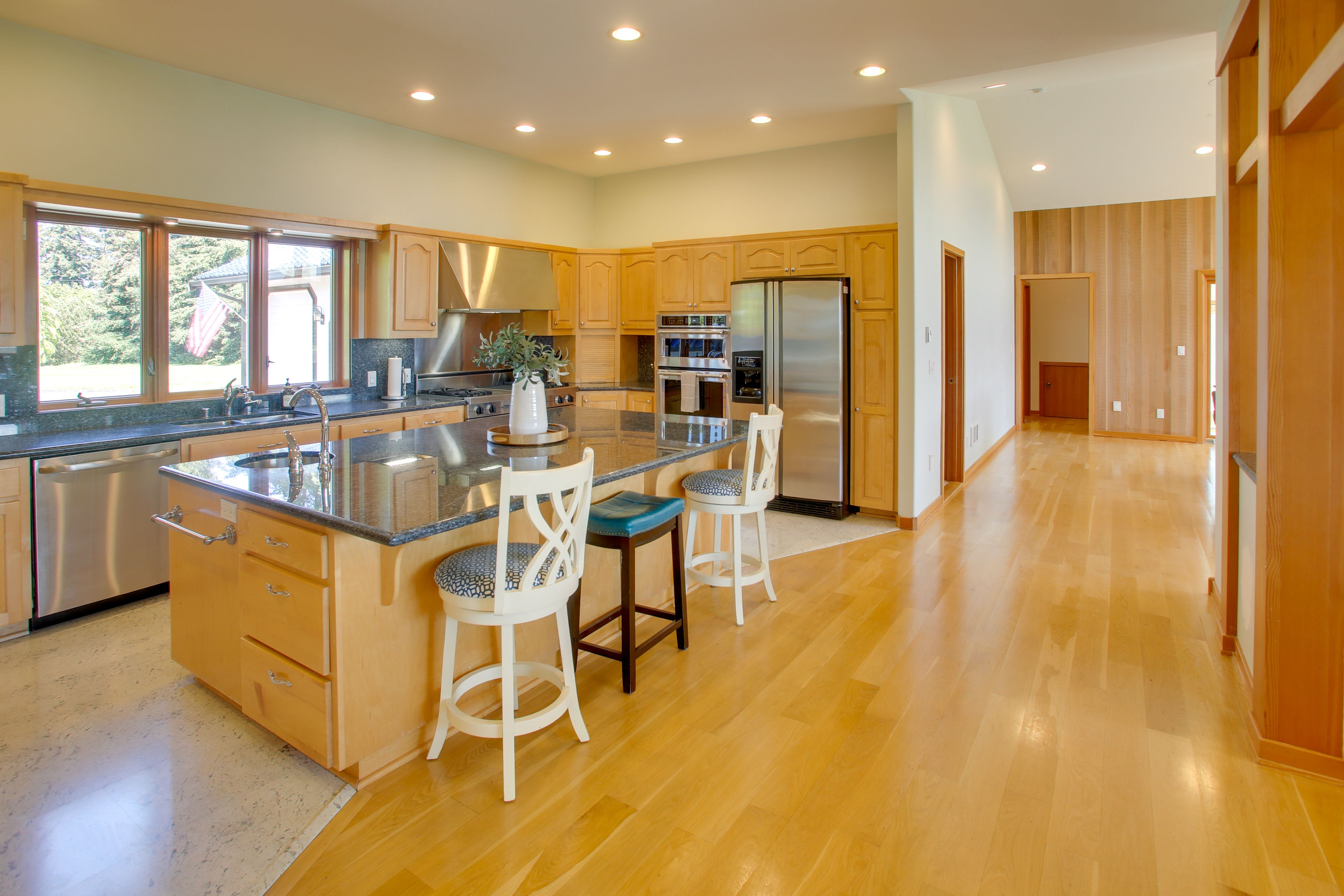 Kitchen | Main Level
