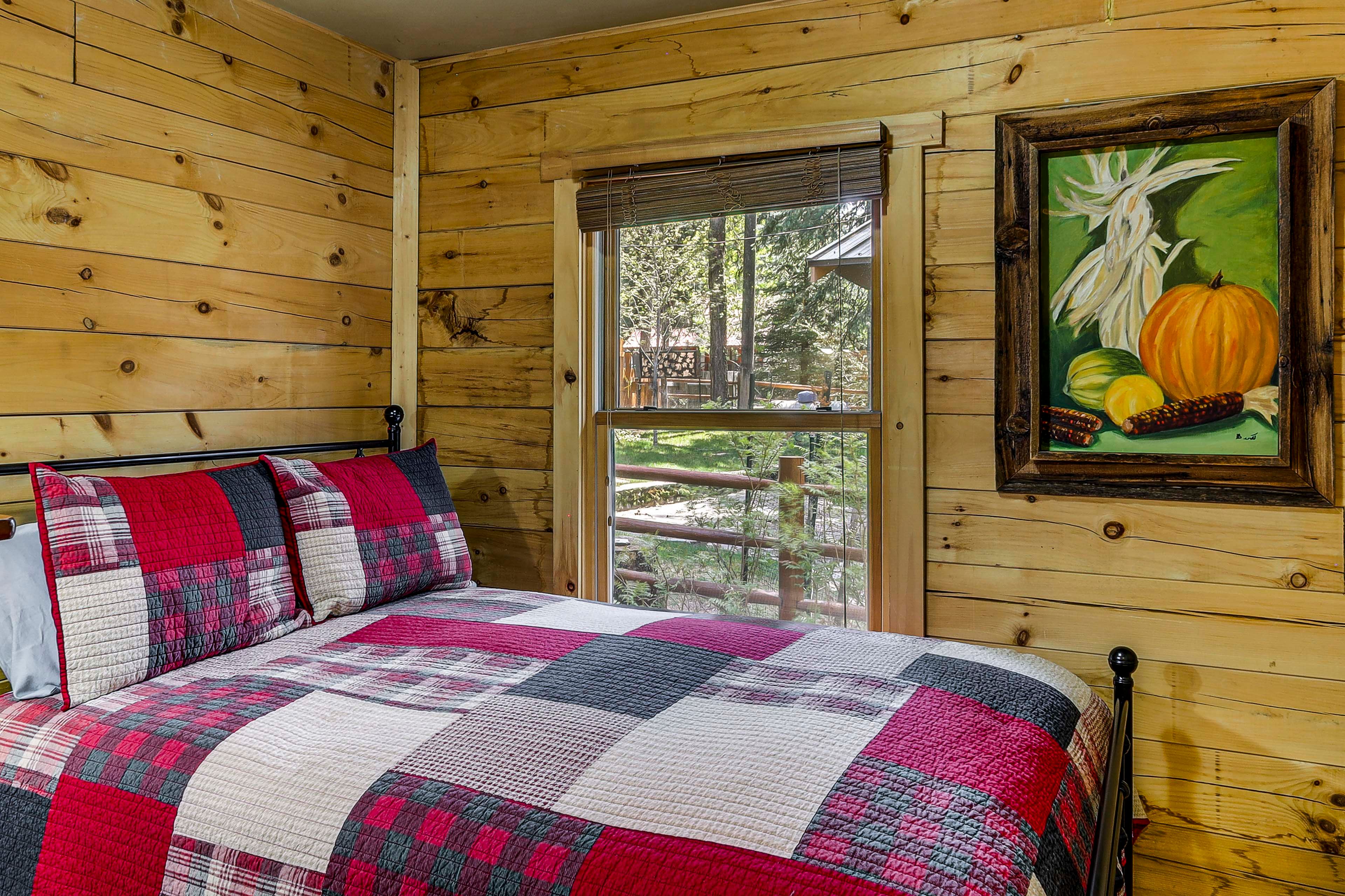 Bedroom 3 | Queen Bed | 1st Floor