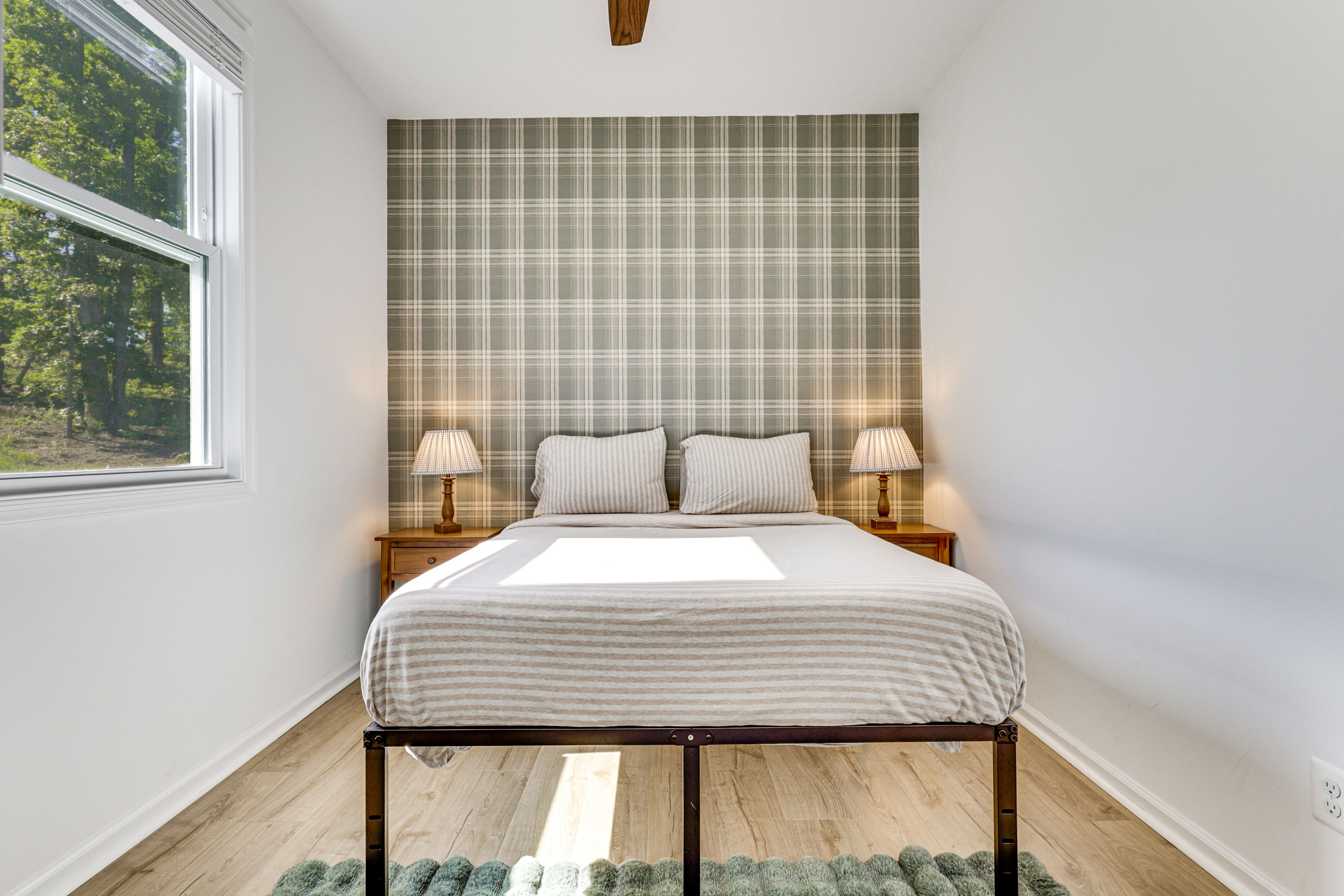 Bedroom 1 | Full Bed | Main Floor