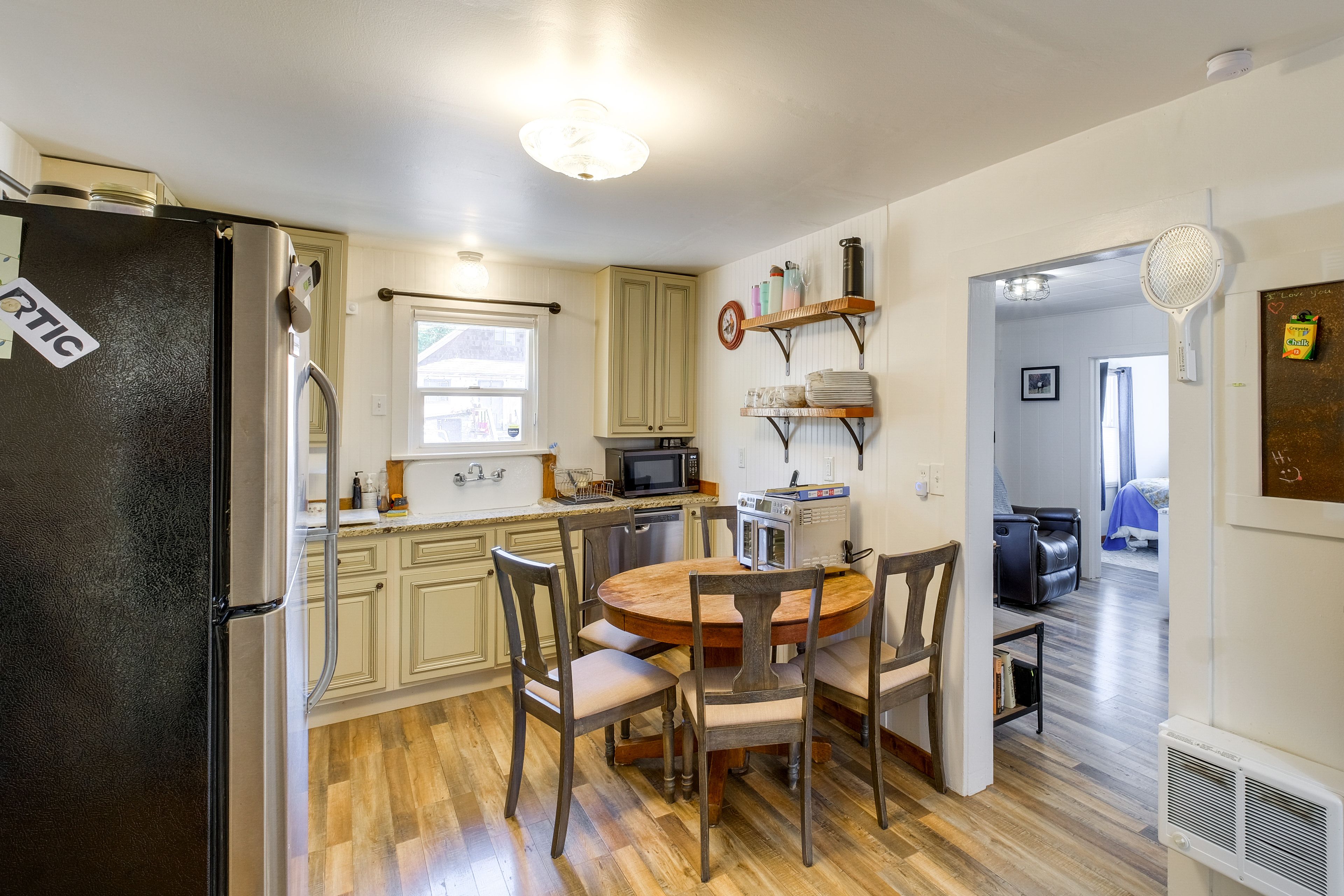 Kitchen | Dining Area