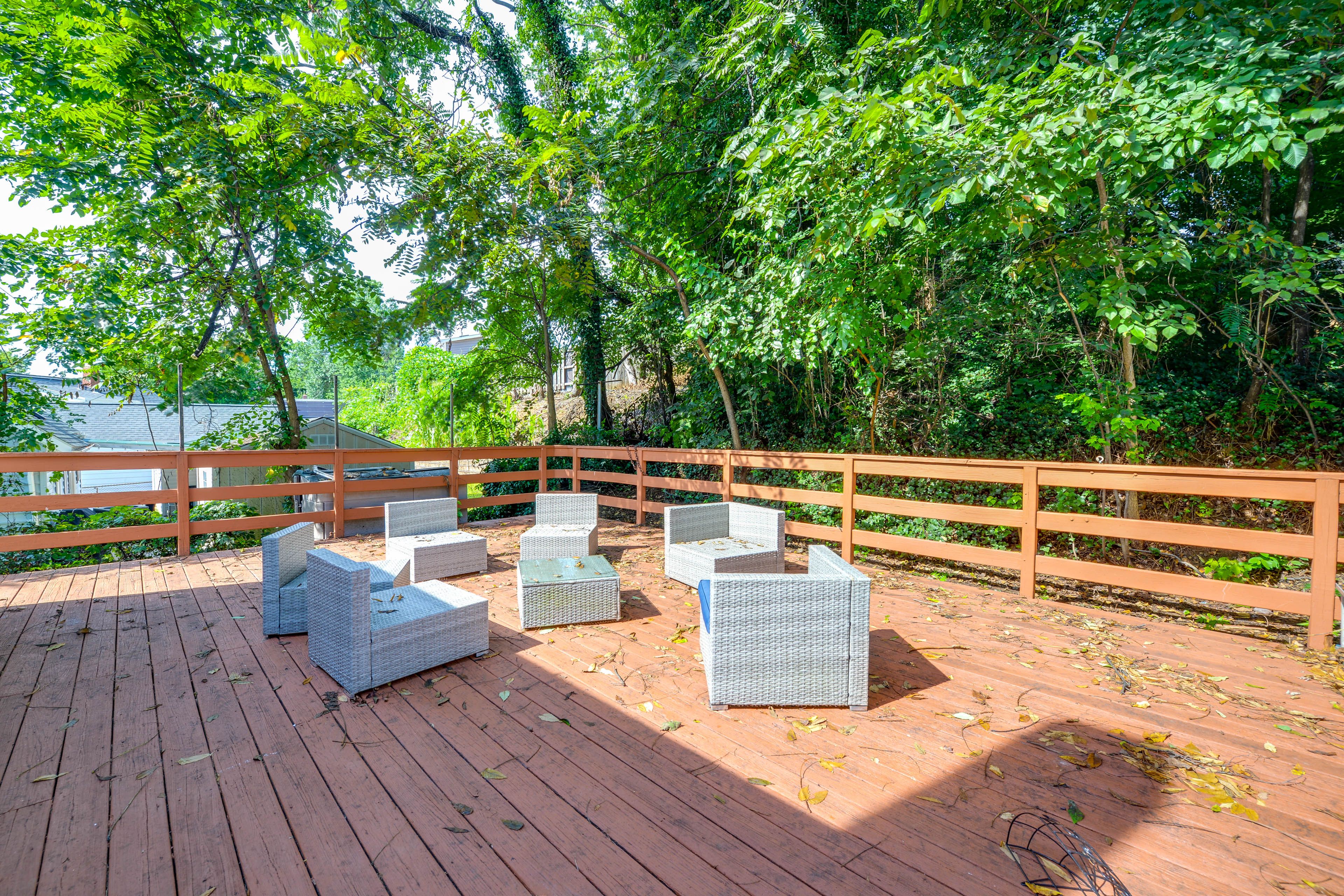 Private Deck w/ Seating