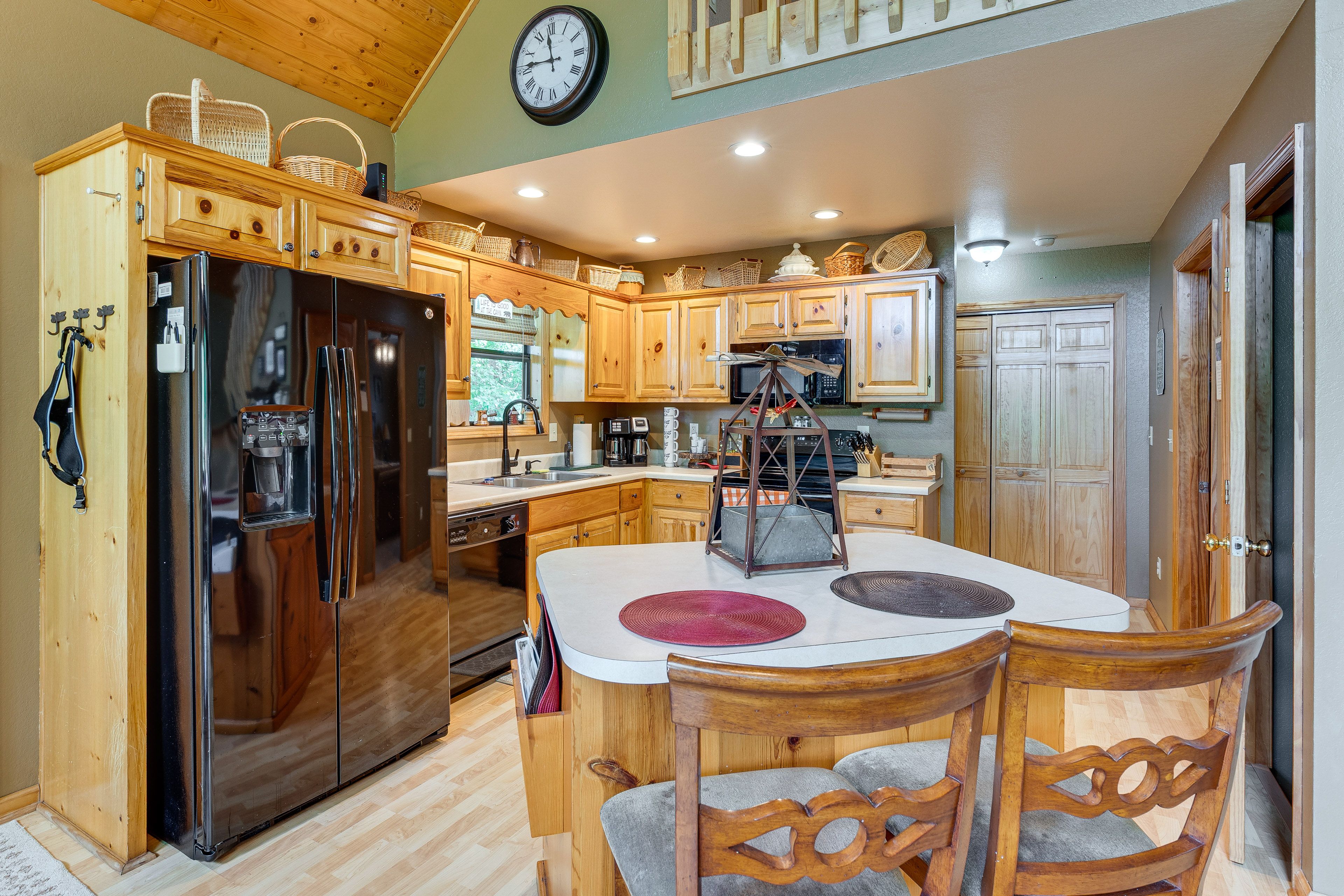 Kitchen | Main Level