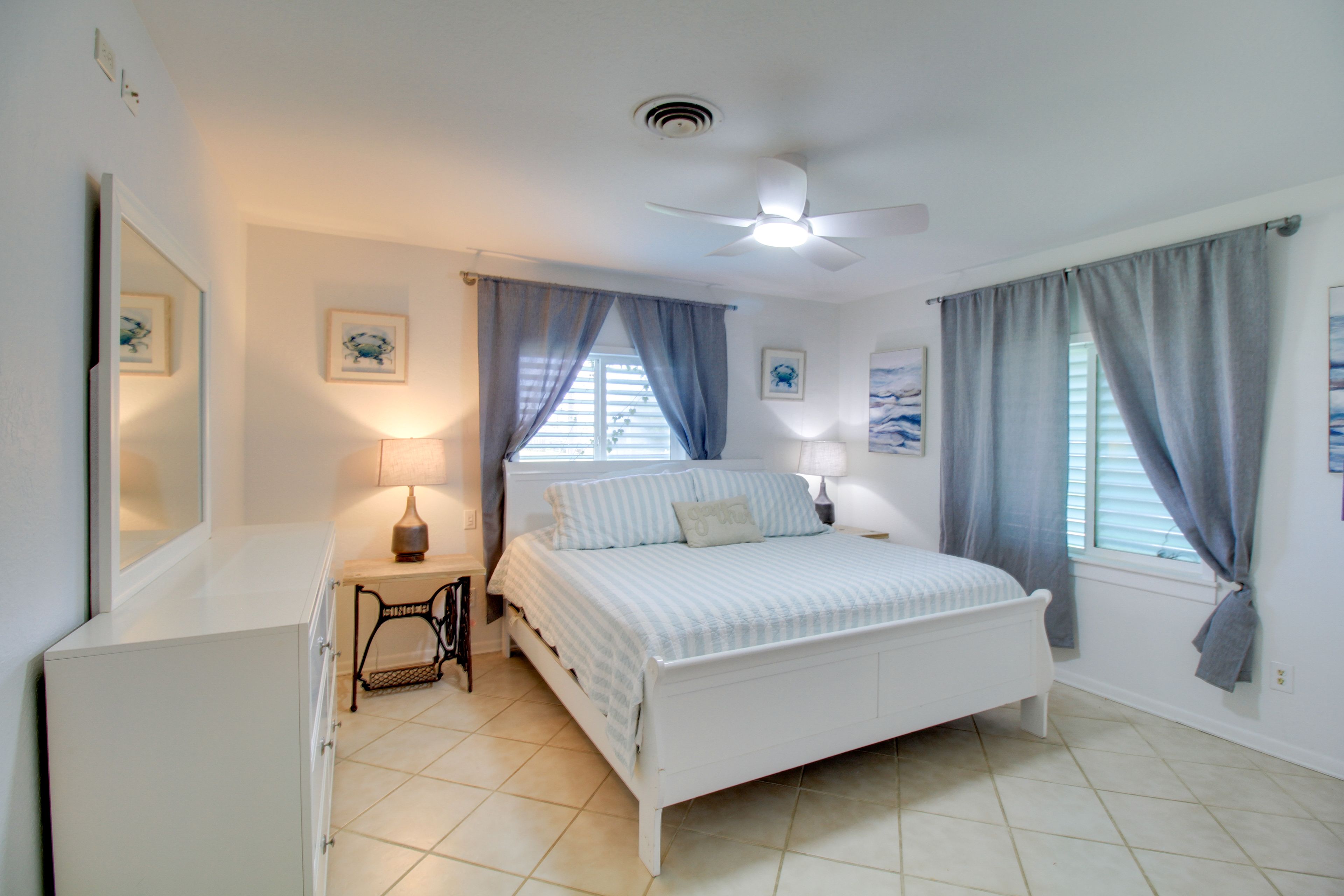 Bedroom 3 | King Bed