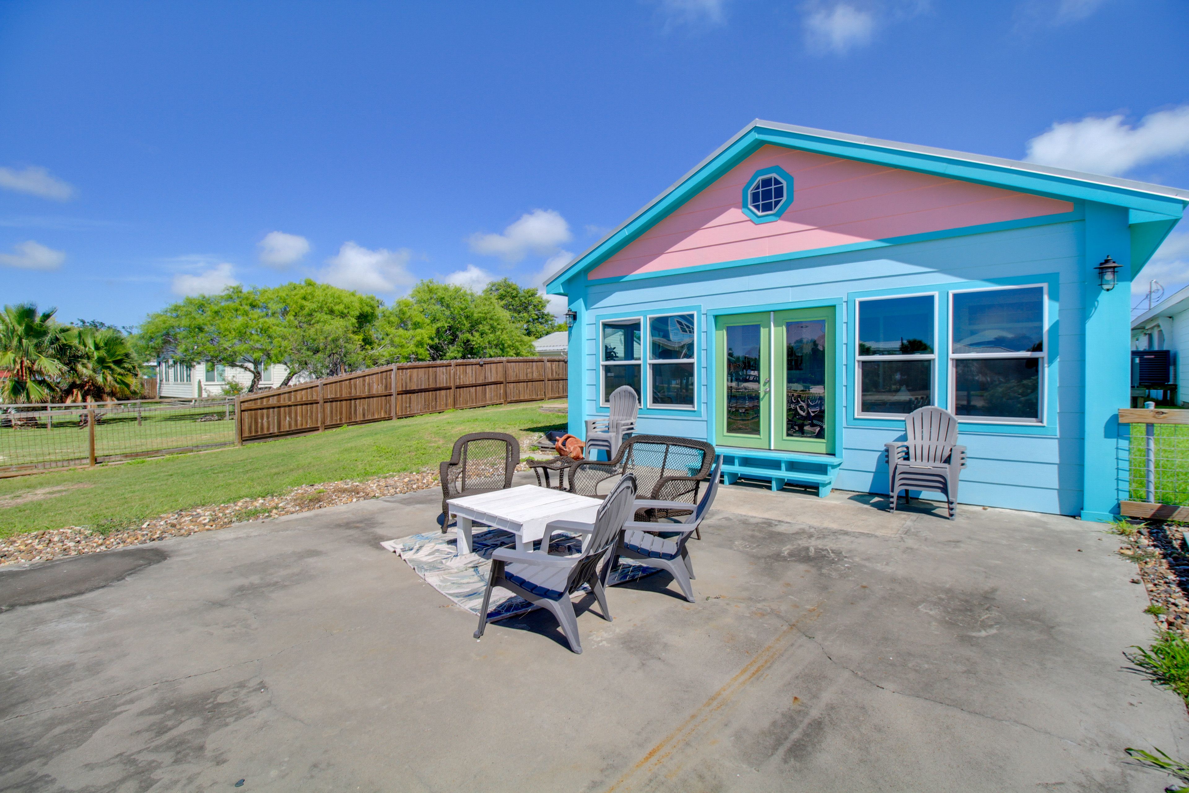 House 1 Exterior | Single Story