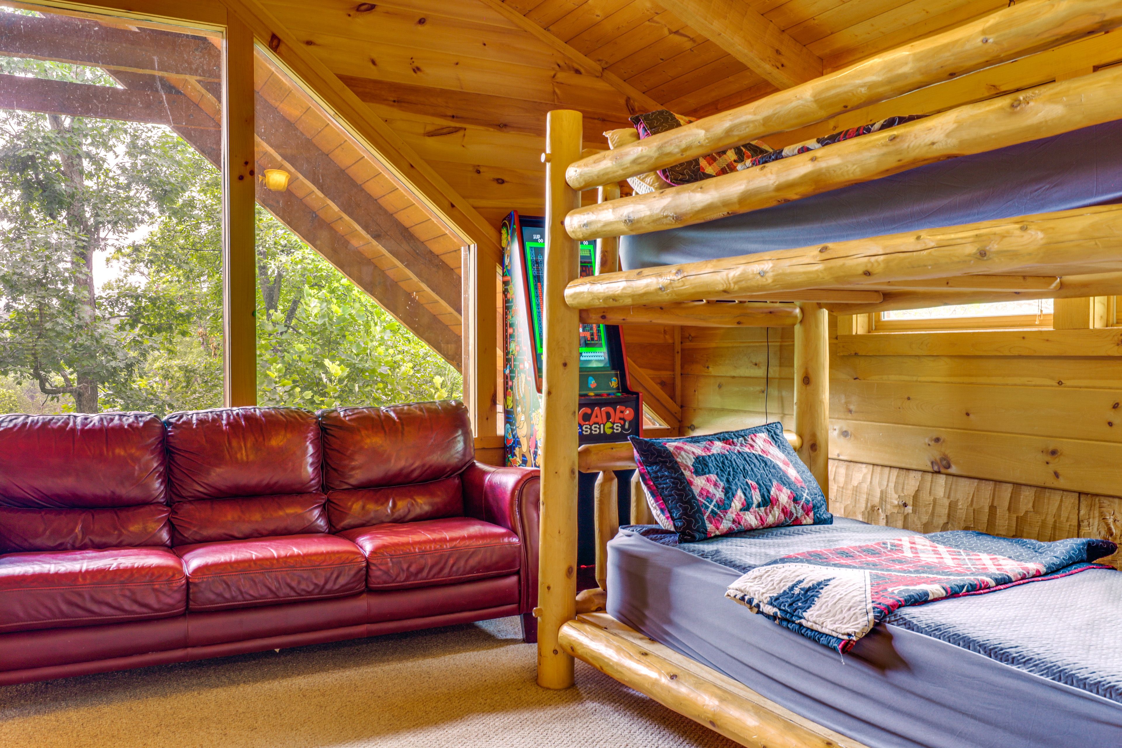 Loft | Twin Bunk Bed
