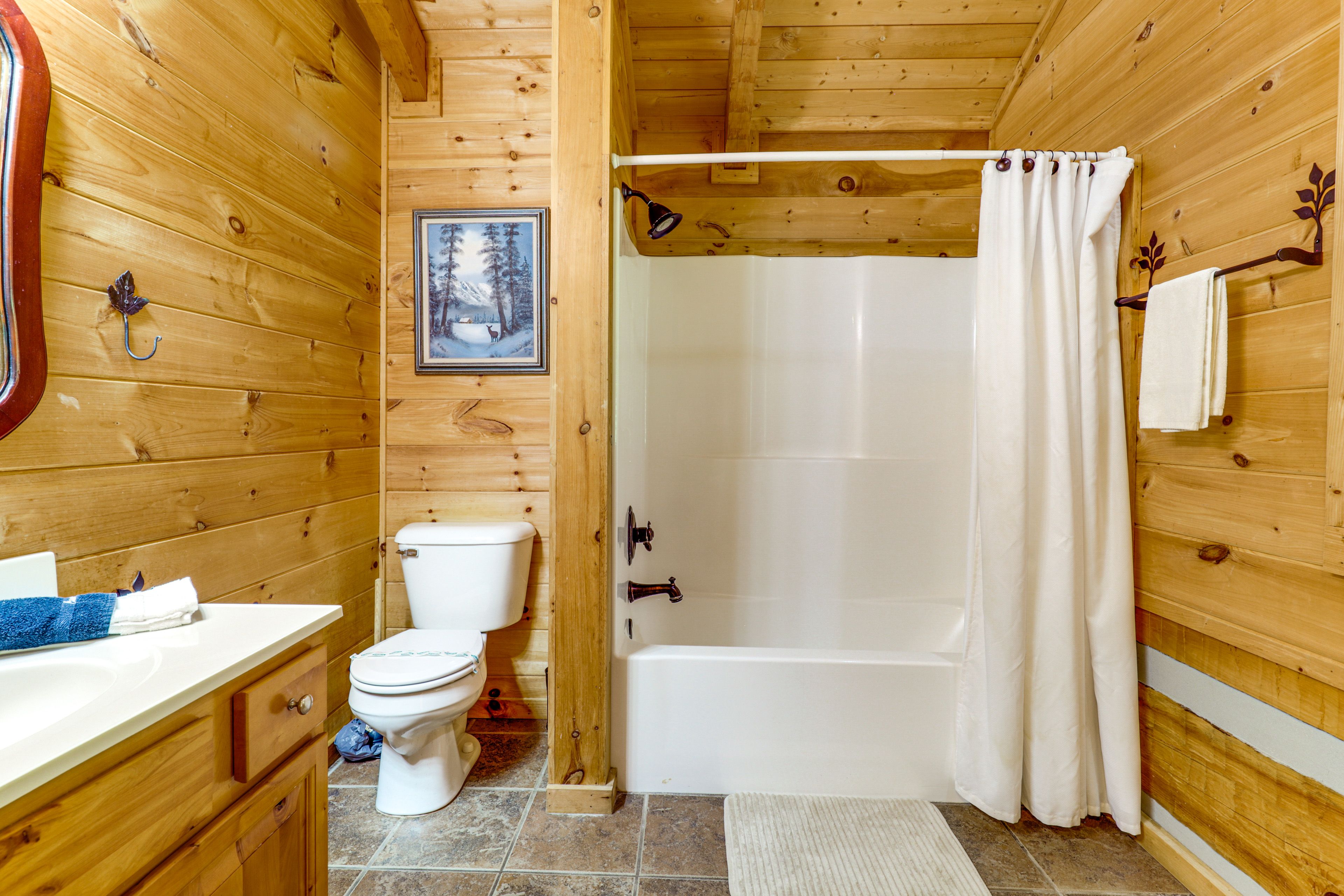 Full Bathroom | Loft
