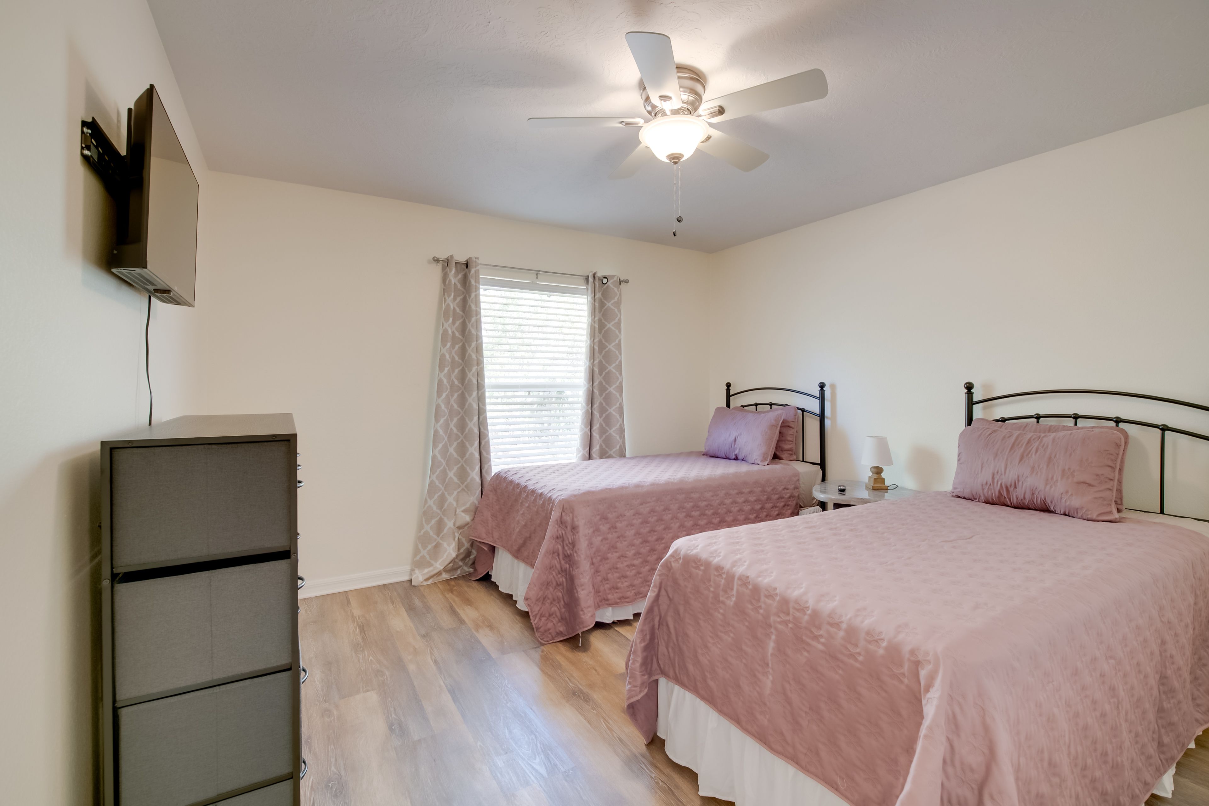 Bedroom 2 | Unit 1 | 2 Twin XL Beds