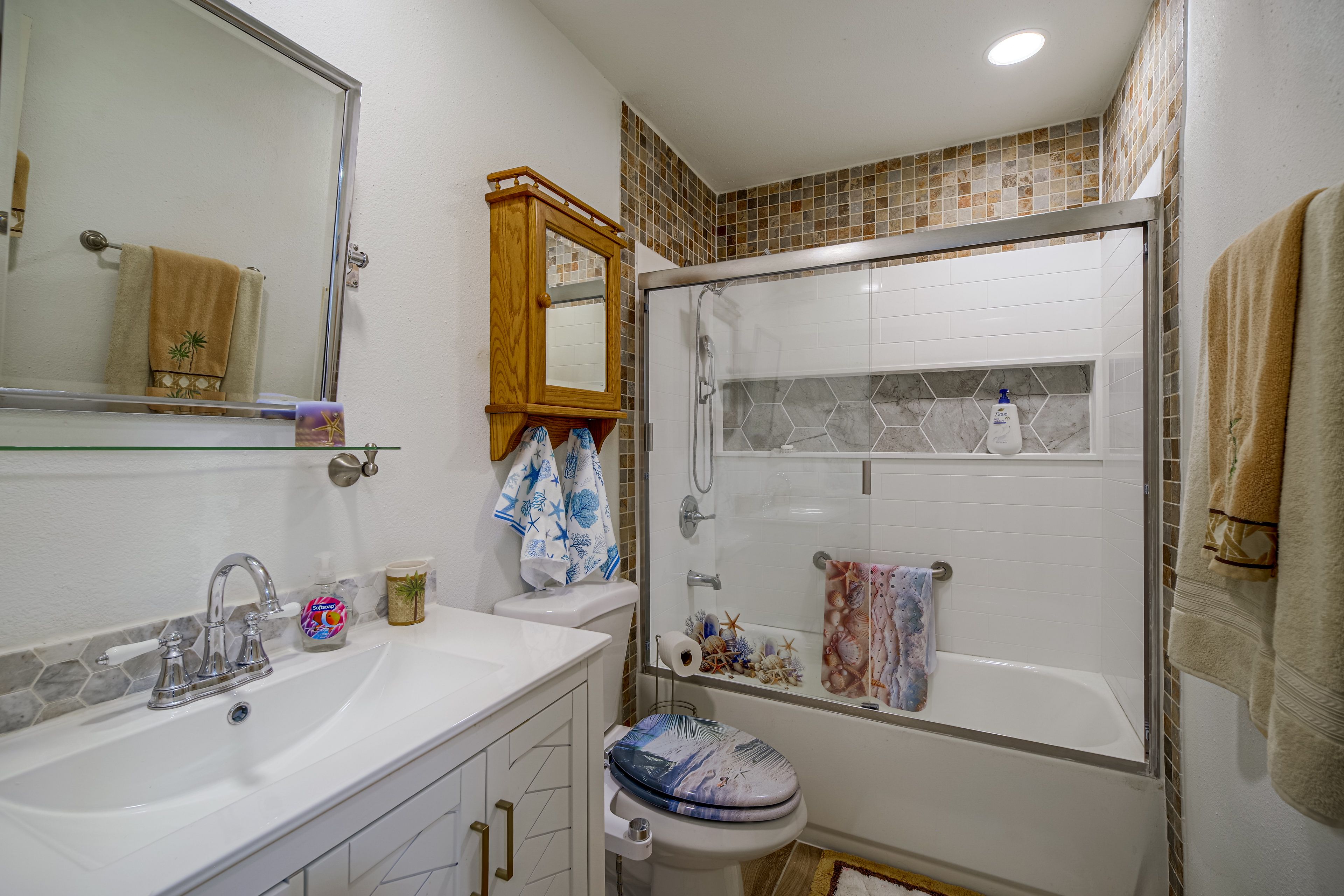 Full Bathroom