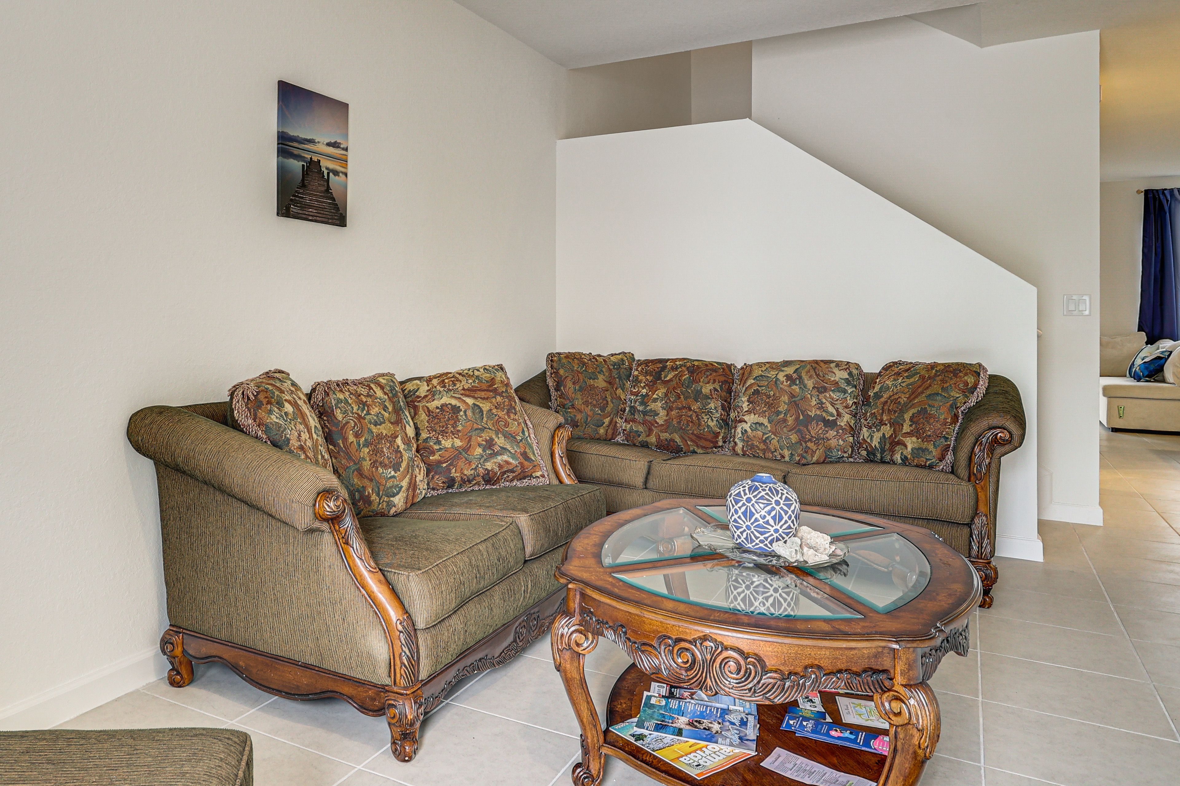 Sitting Room | 1st Floor
