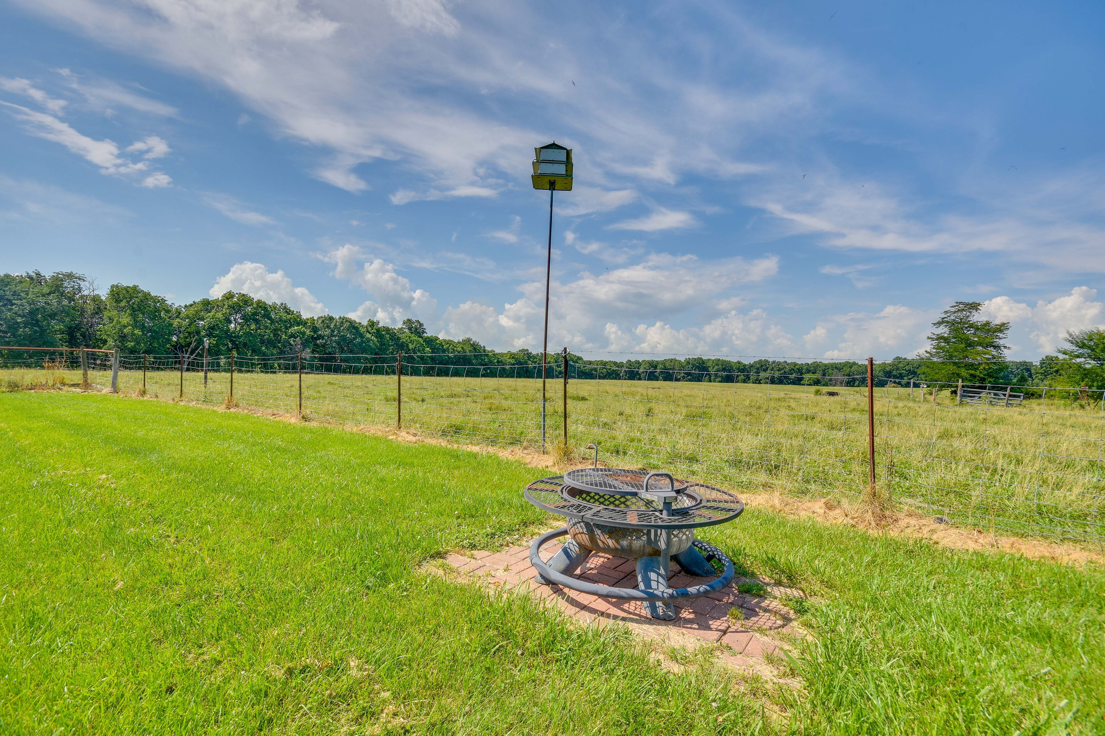 Fenced Yard | Fire Pit