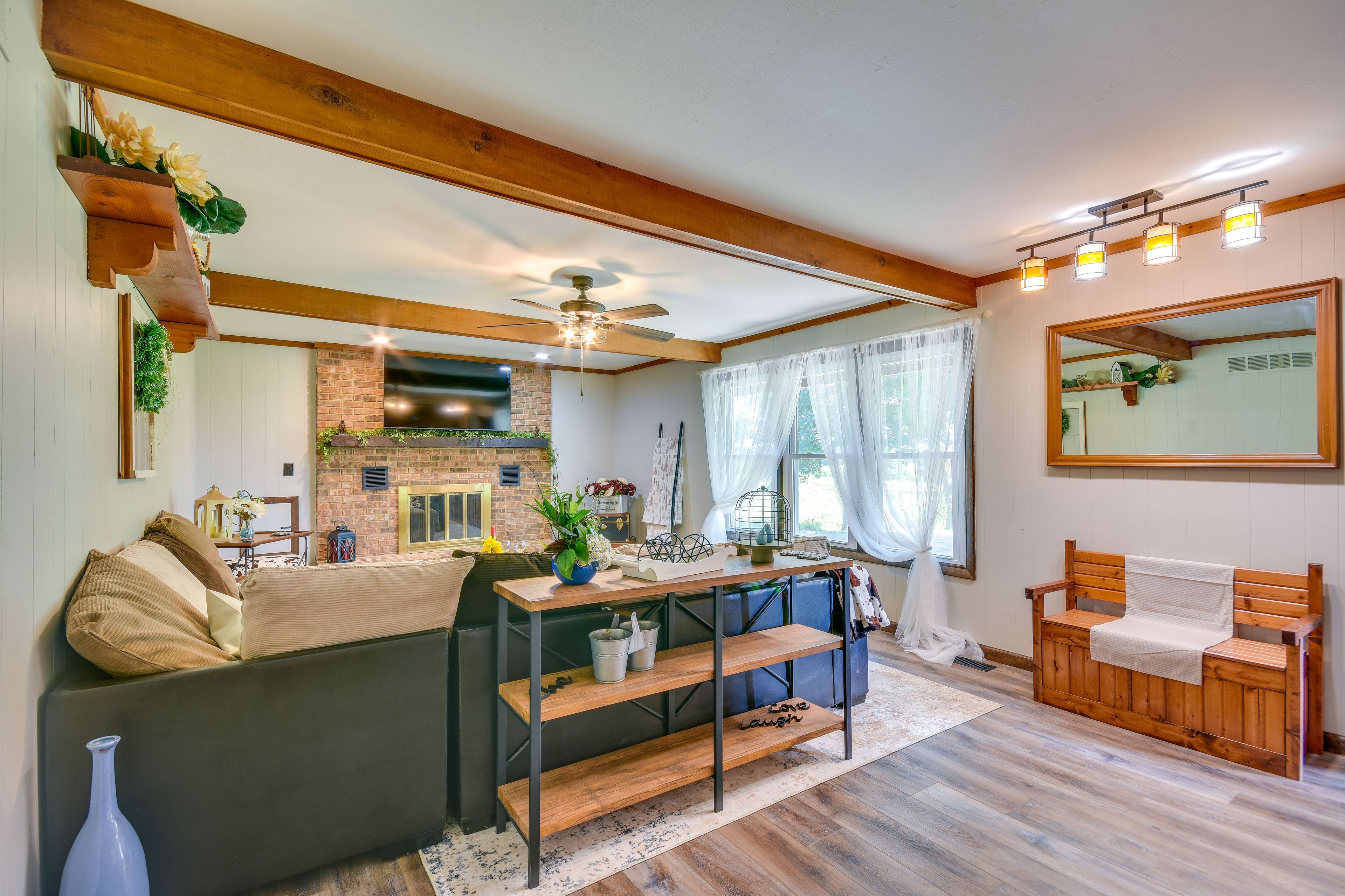 Living Area | Main Floor