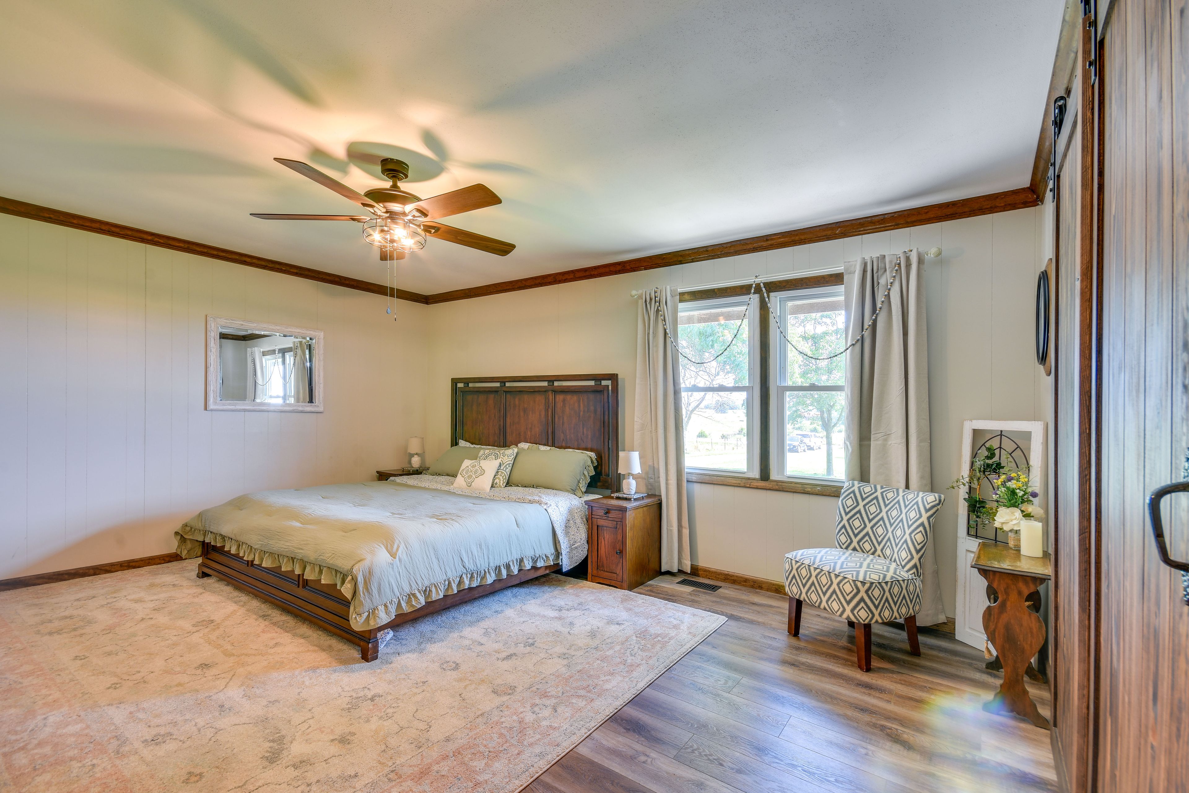 Bedroom 1 | King Bed | Main Floor