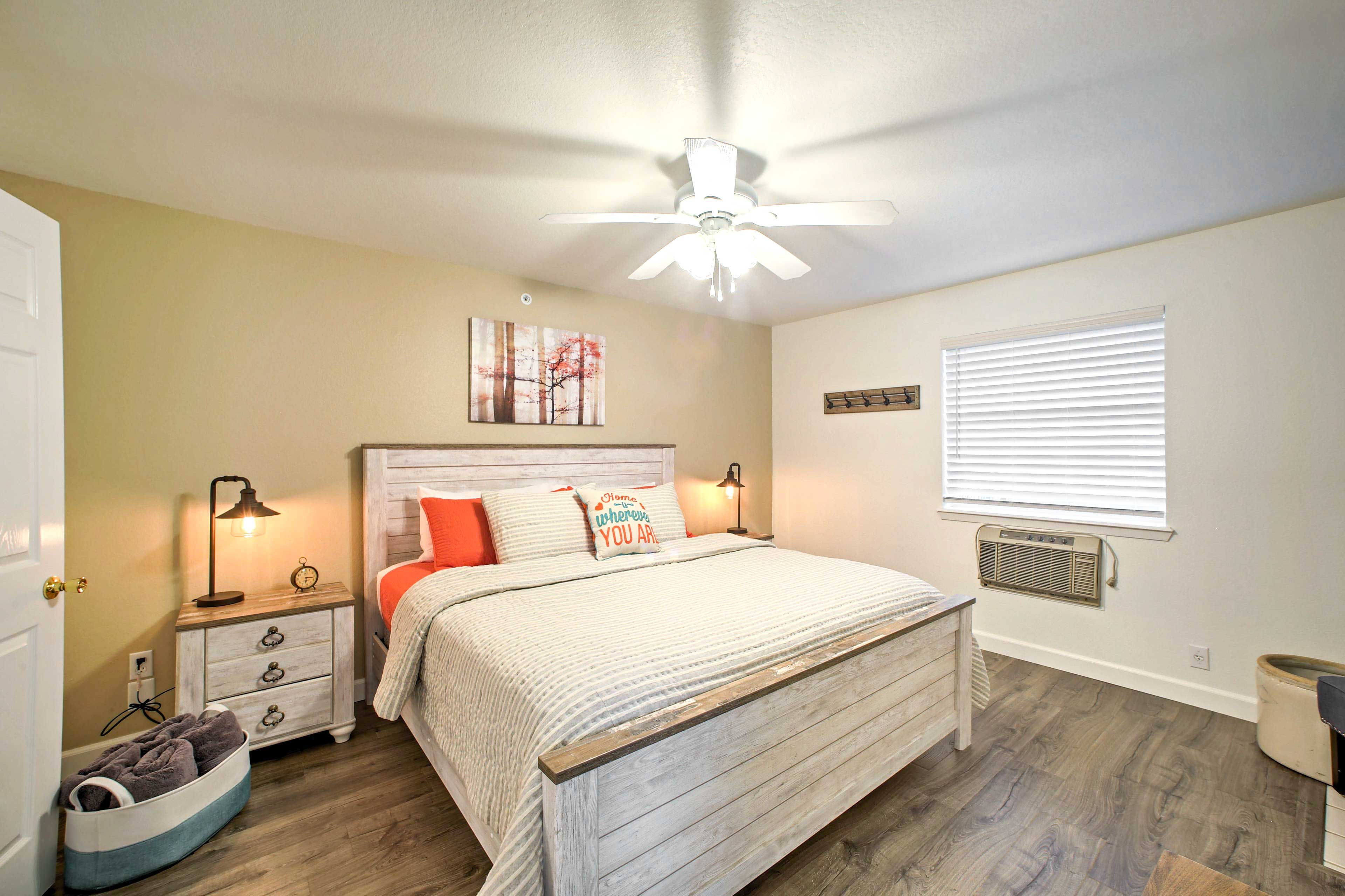 Unit 1 | Bedroom 2 | King Bed