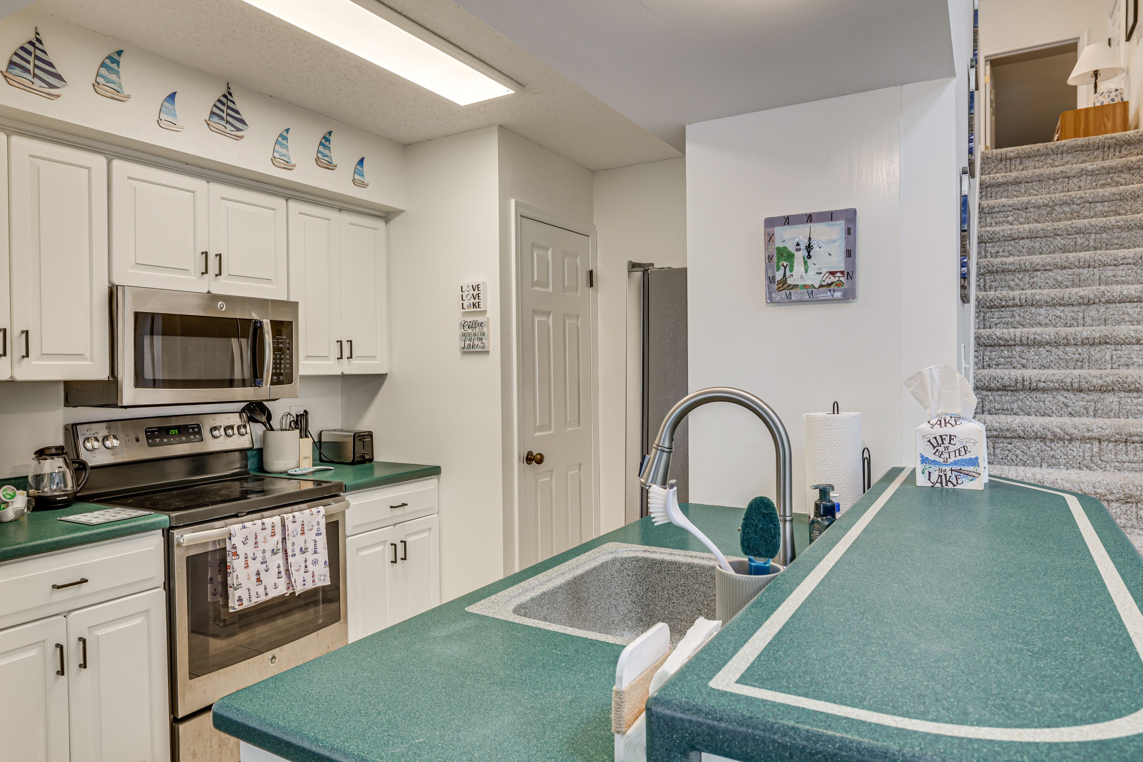 Kitchen | 1st Floor