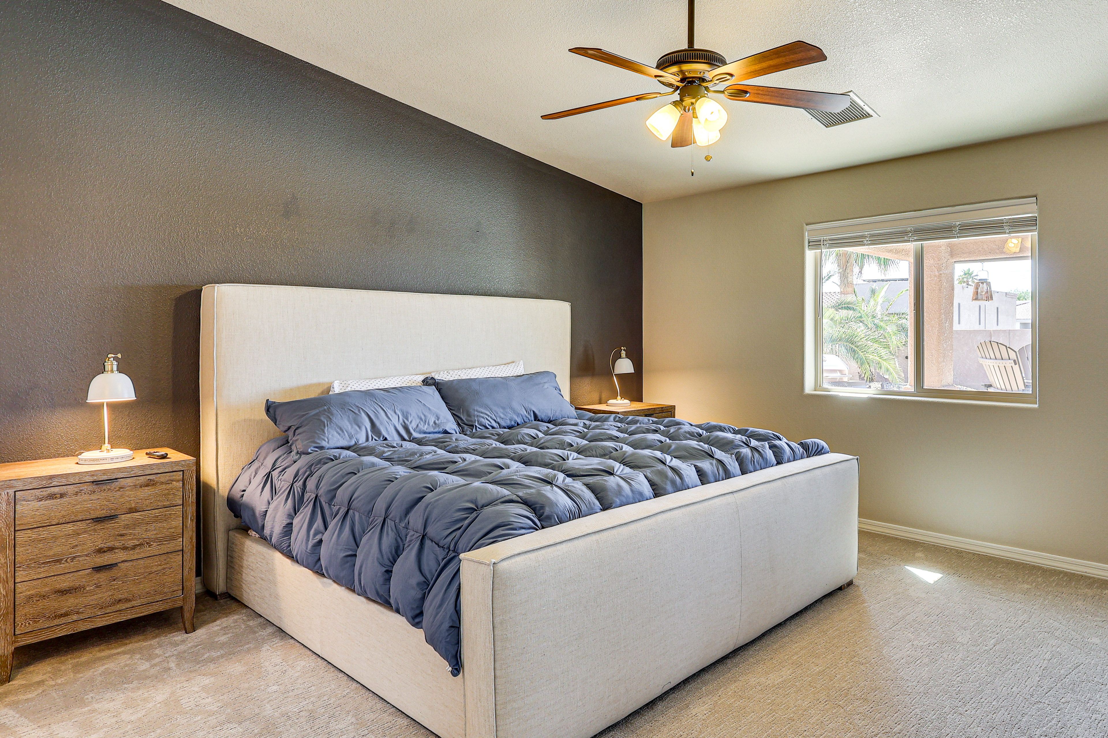 Bedroom 1 | King Bed