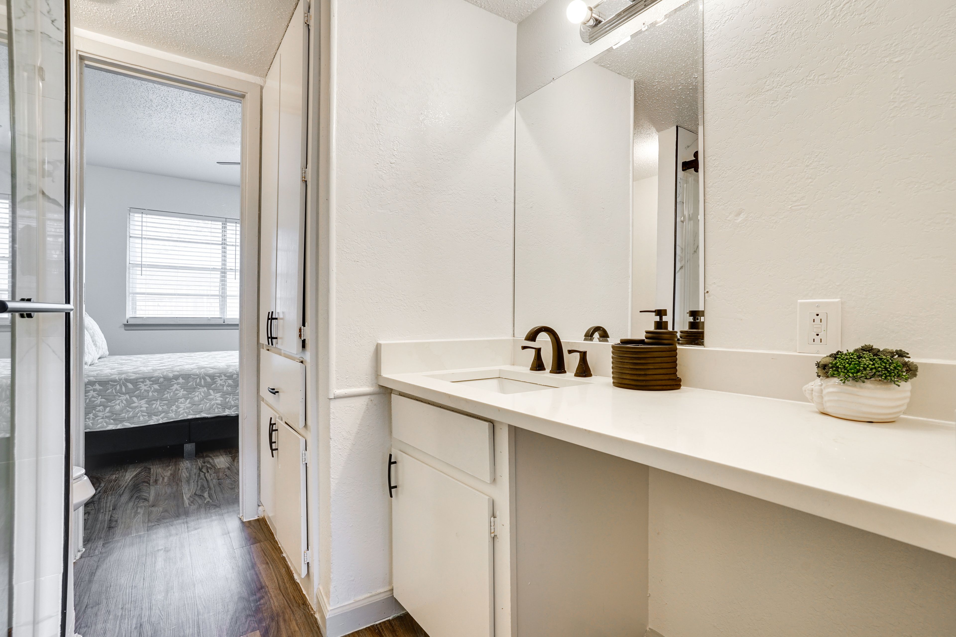 Unit 2 | Bathroom