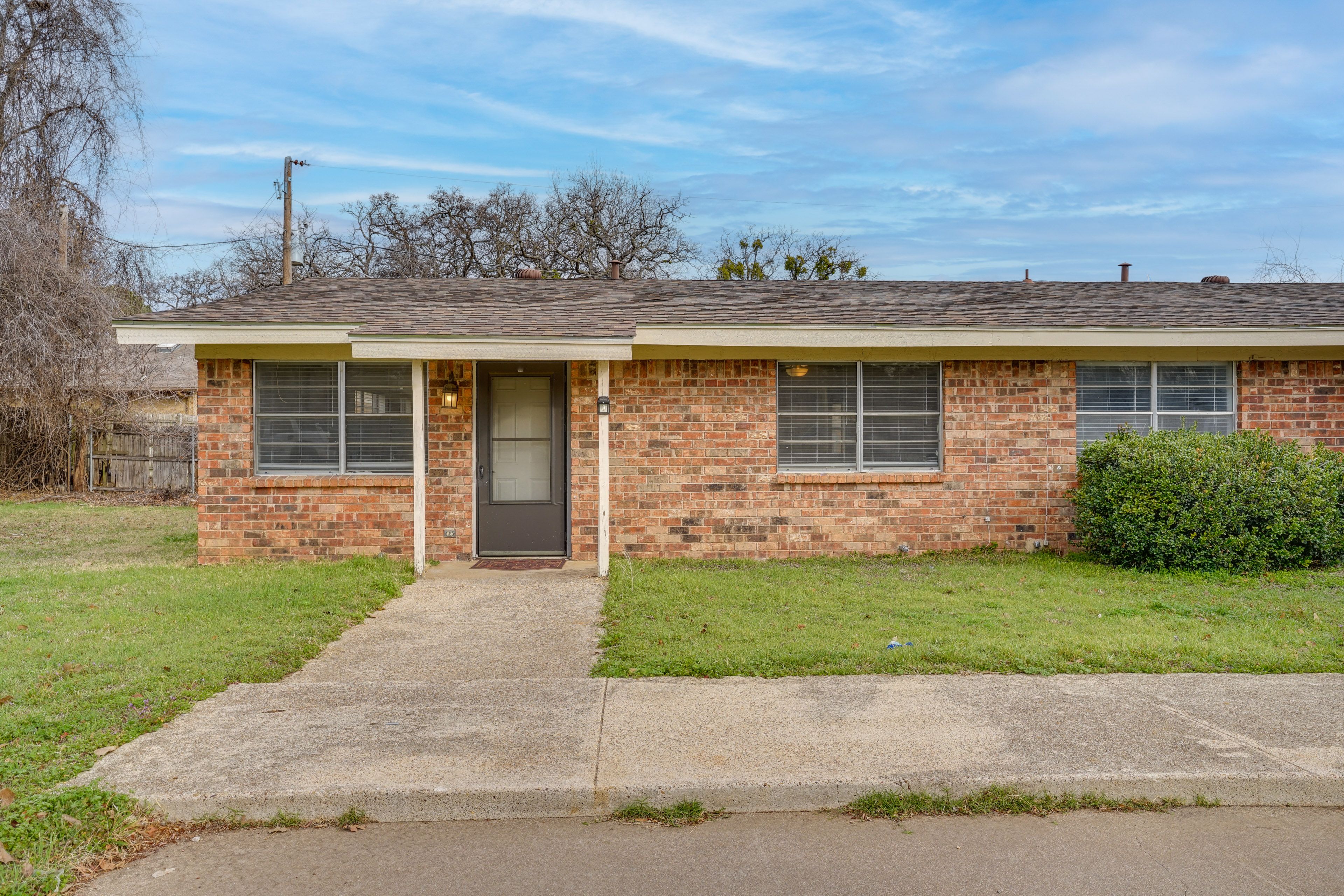 Duplex Exterior | Driveway (4 Vehicles)