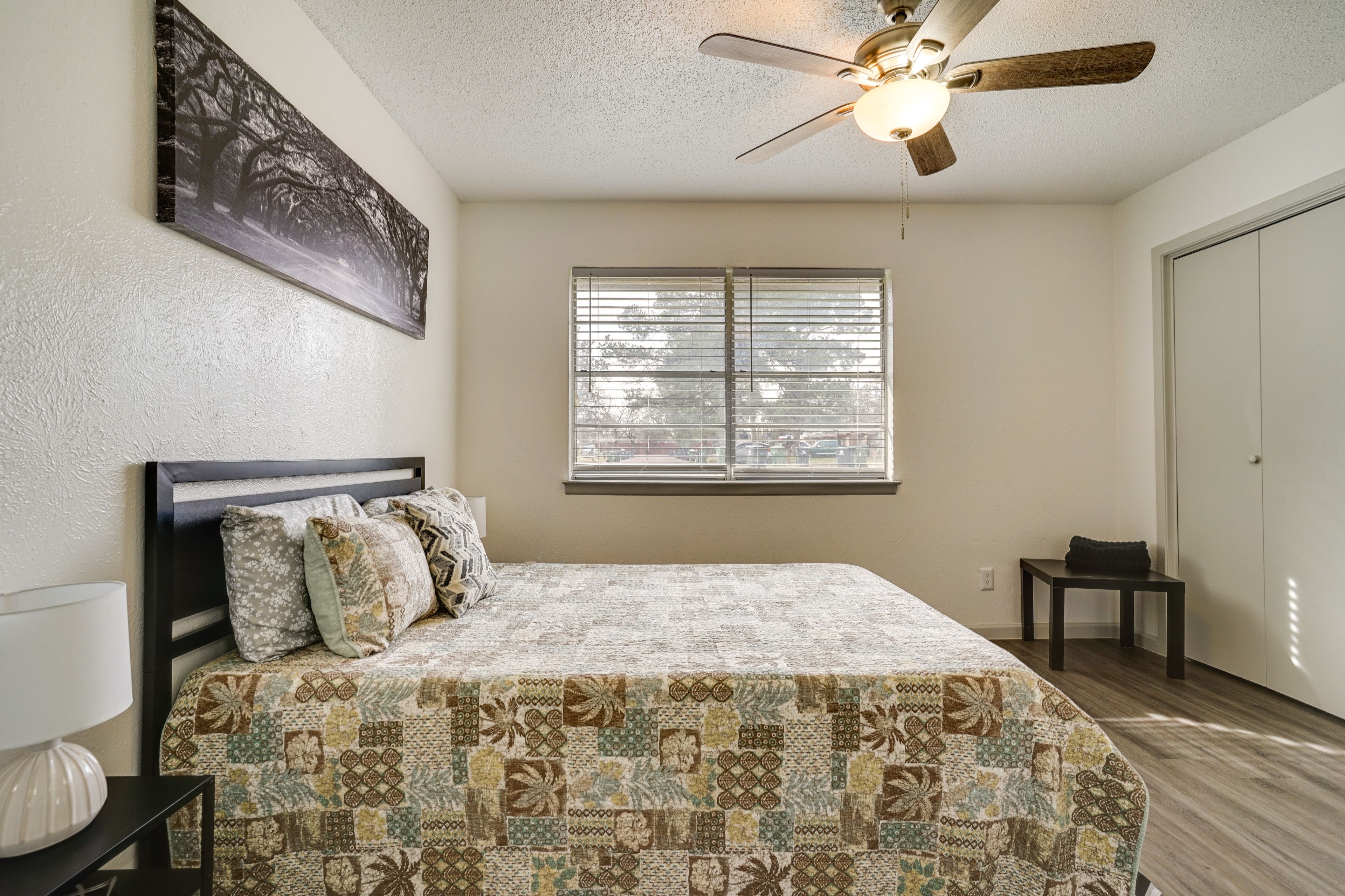 Unit 1 | Bedroom 2 | Queen Bed