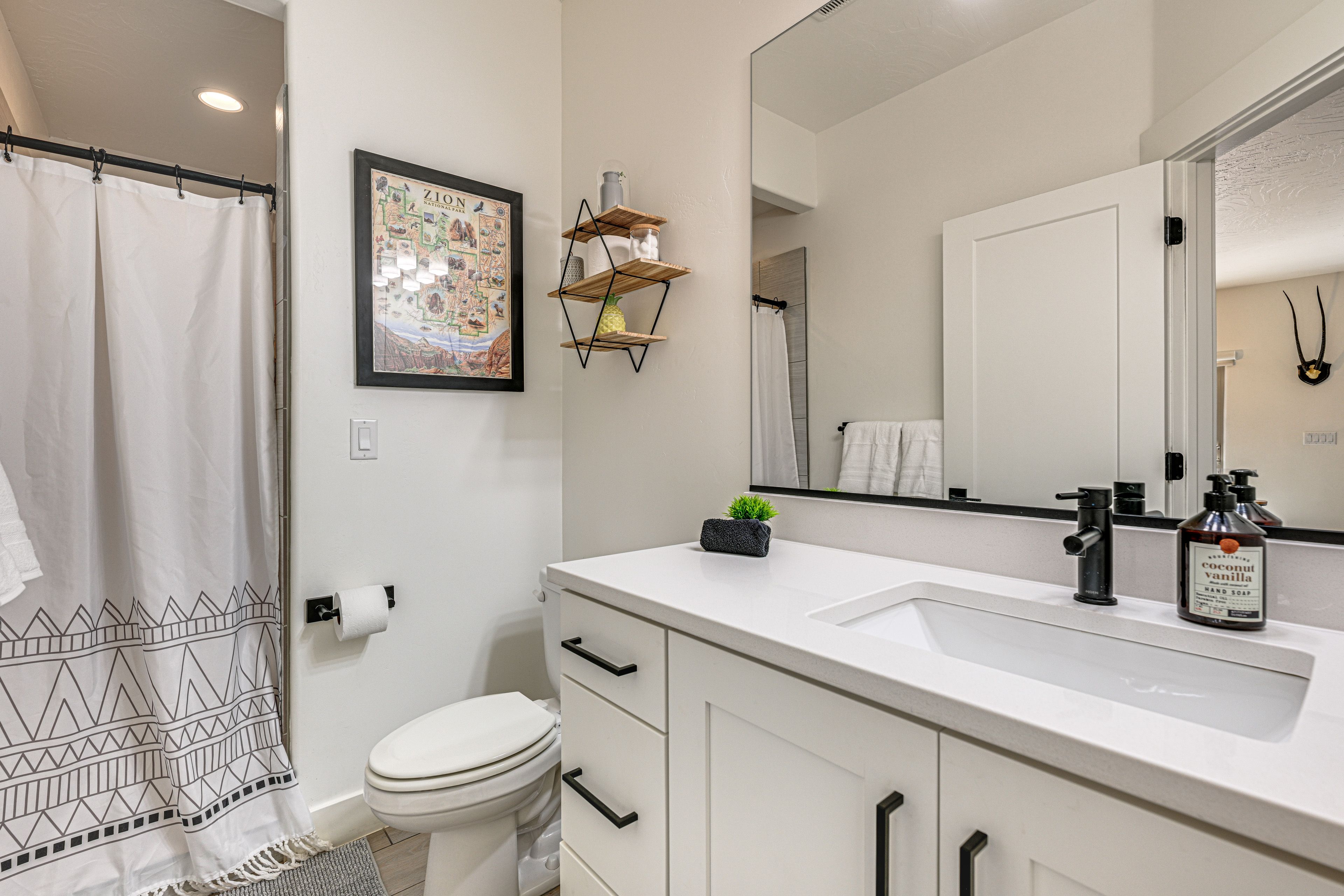 Full Bathroom | 1st Floor