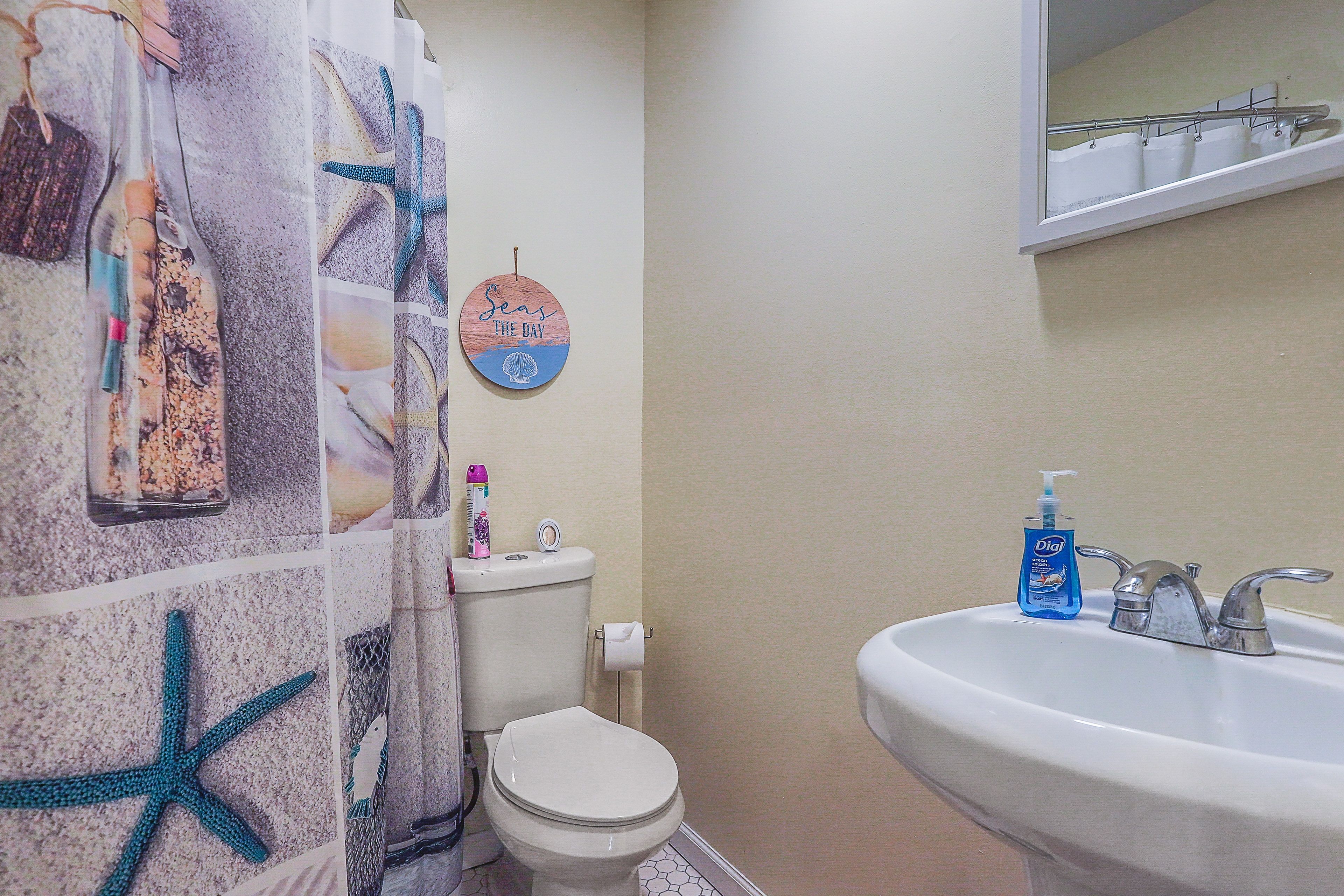 Full Bathroom | Unit 3103 | 2nd Floor