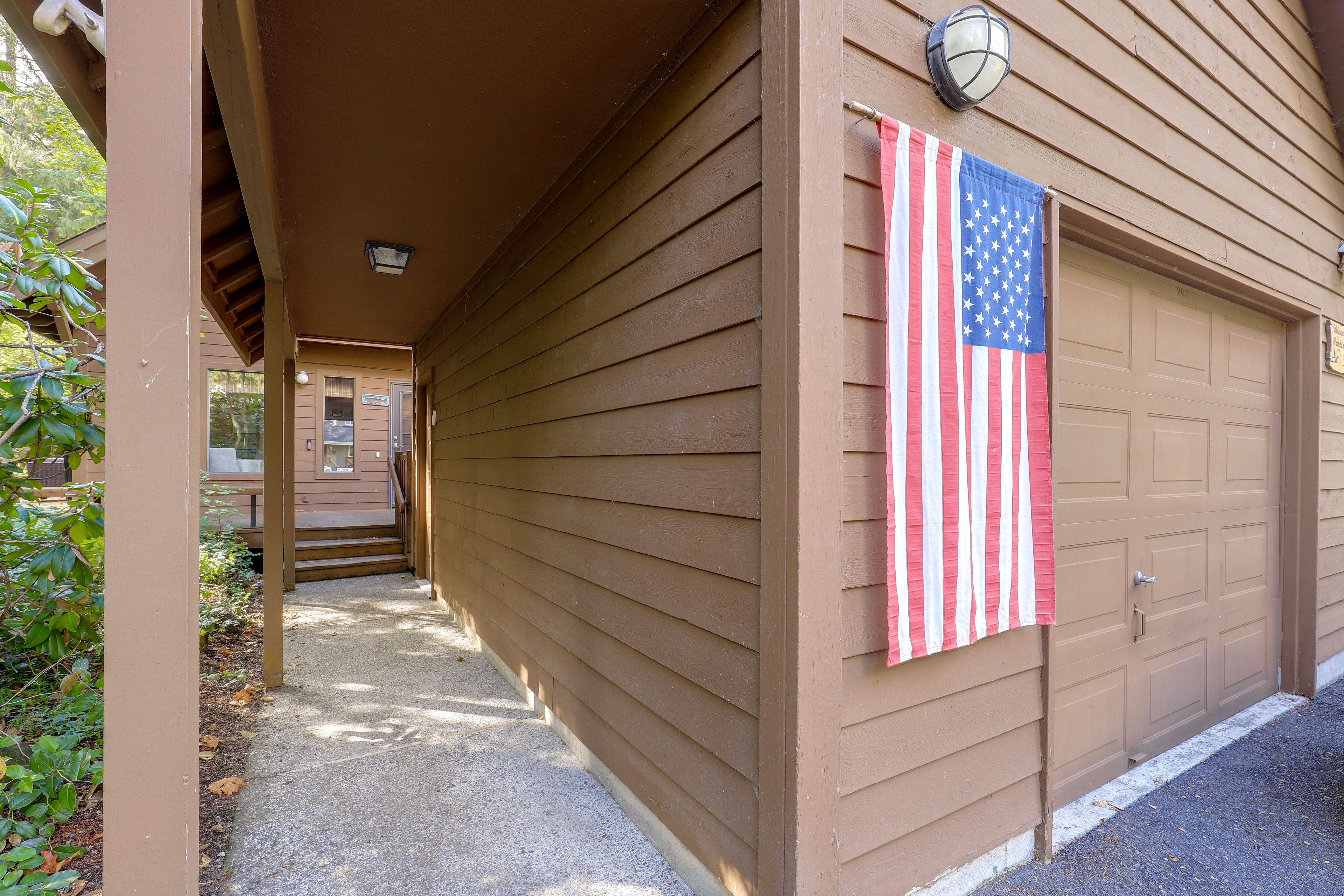 Entryway | Stairs Required | Driveway Parking (2 Vehicles)