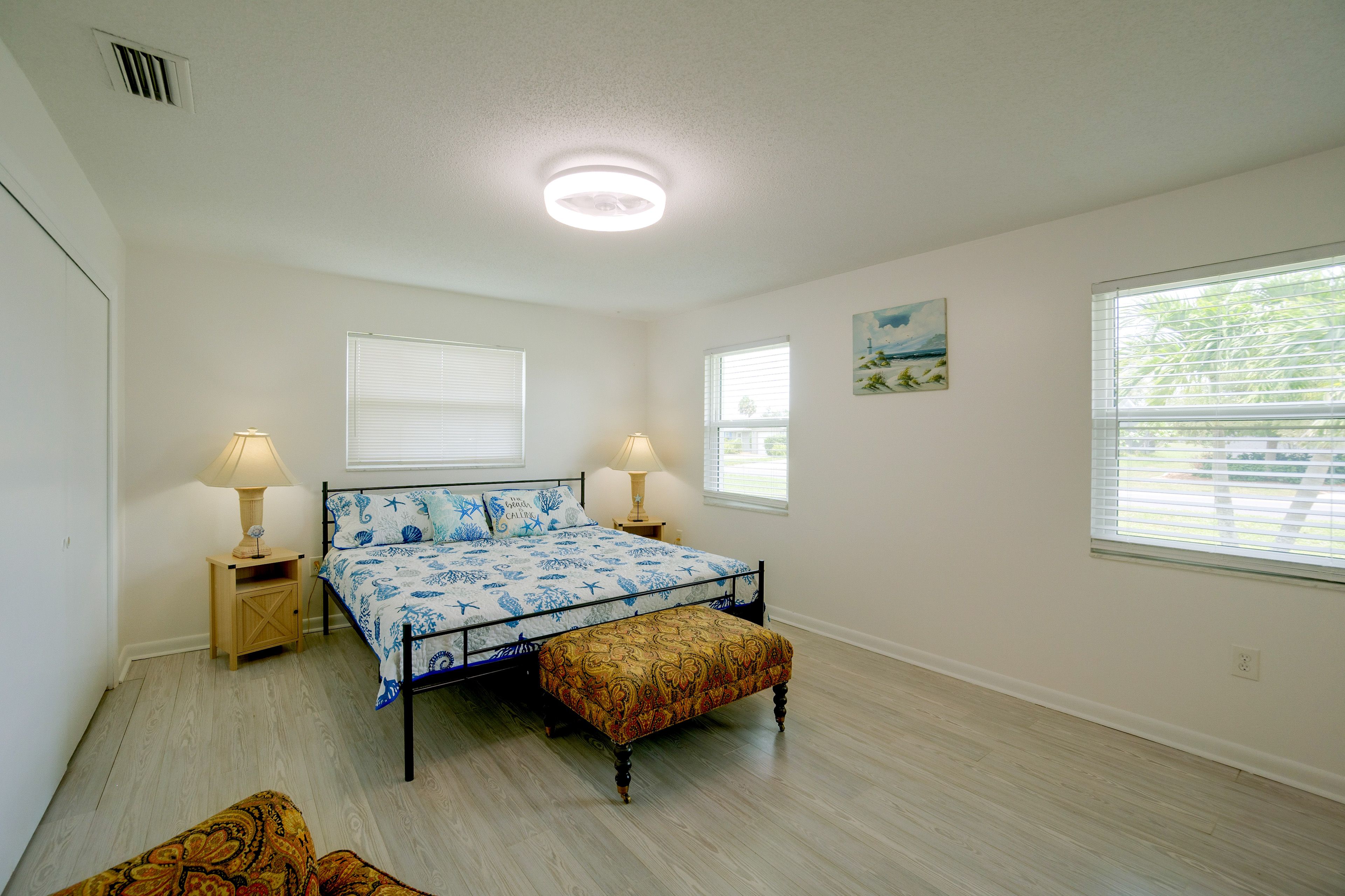 Bedroom 1 | King Bed