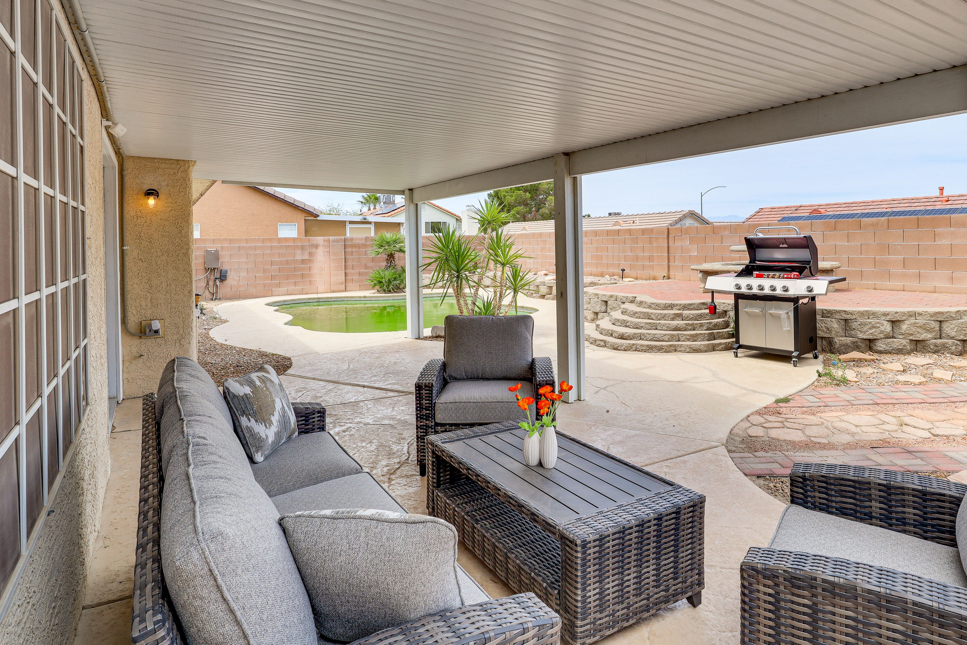 Las Vegas Vacation Rental | 3BR | 2BA | 1,600 Sq Ft | 1 Step to Enter