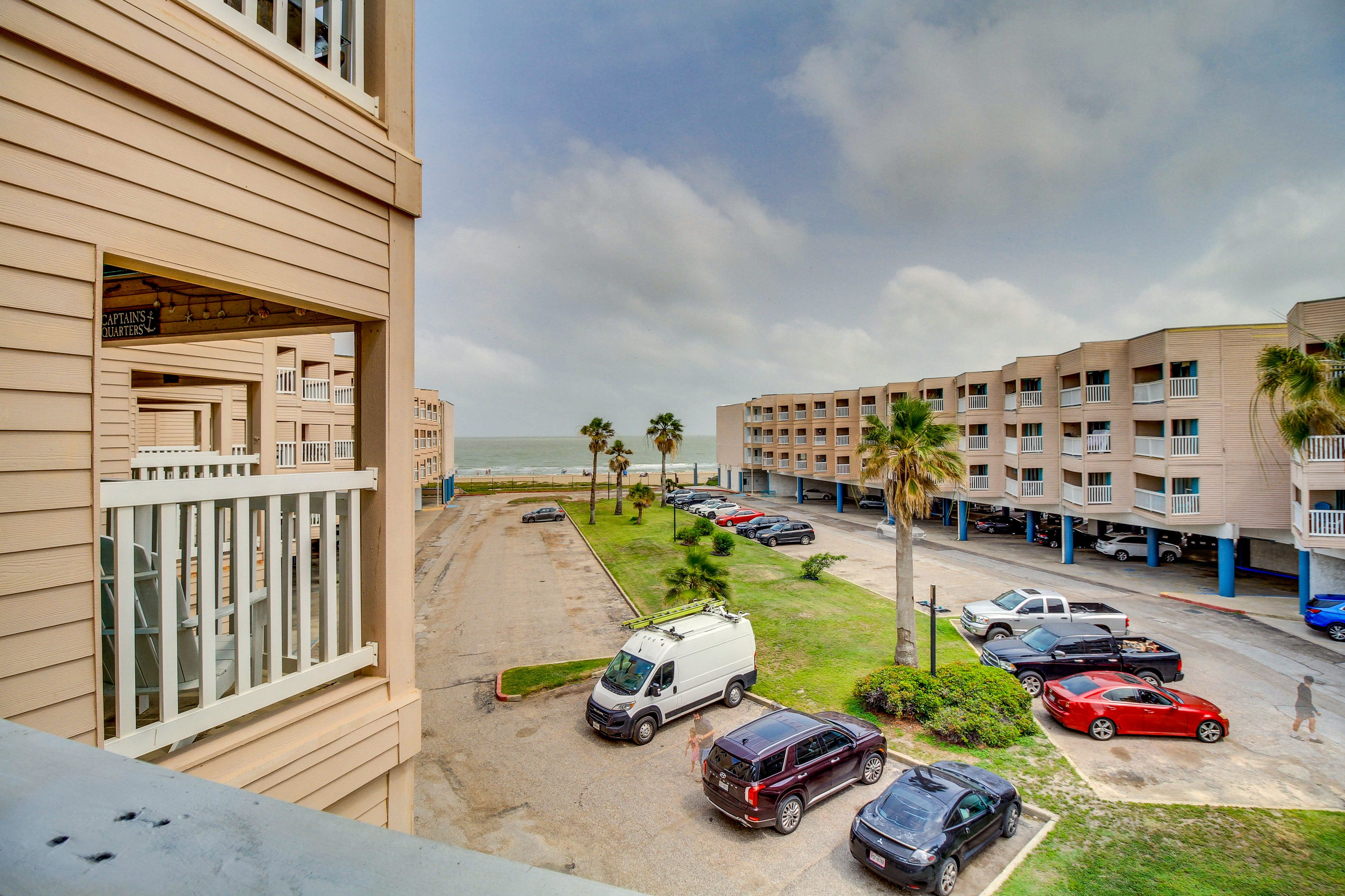 Corpus Christi Vacation Rental | 1BR | 1BA | 420 Sq Ft