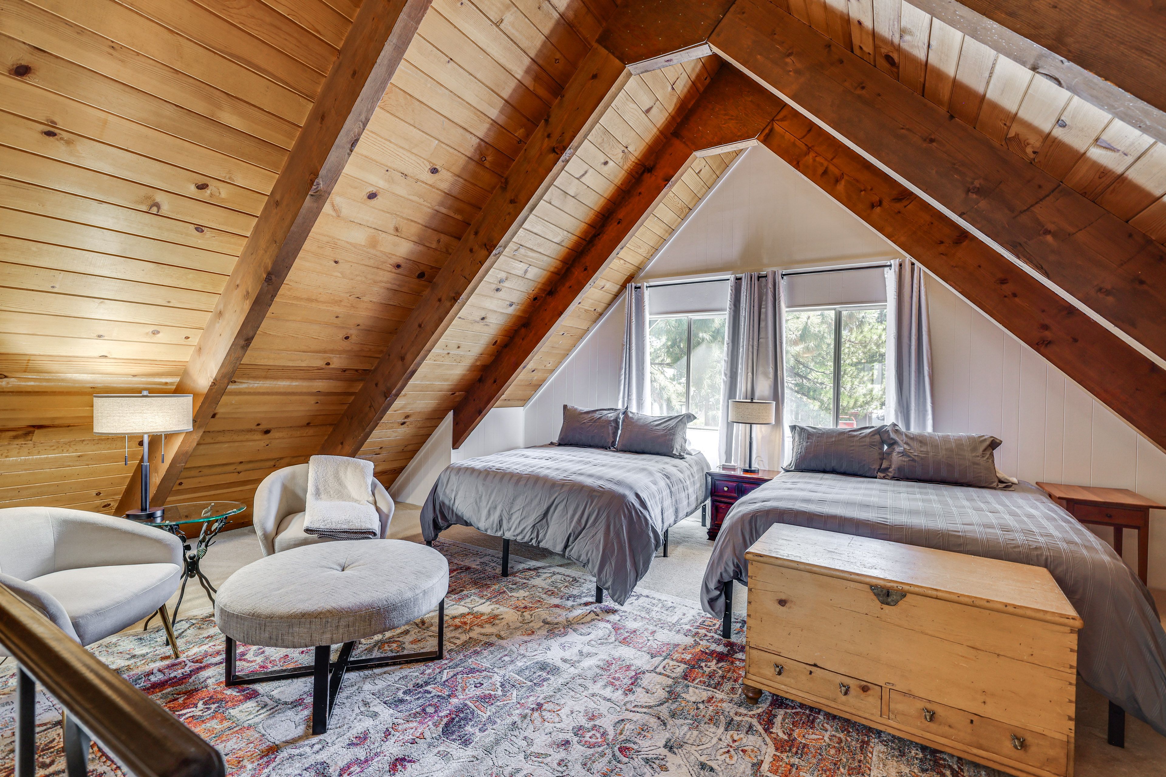 Loft | 2 Queen Beds | 2nd Floor