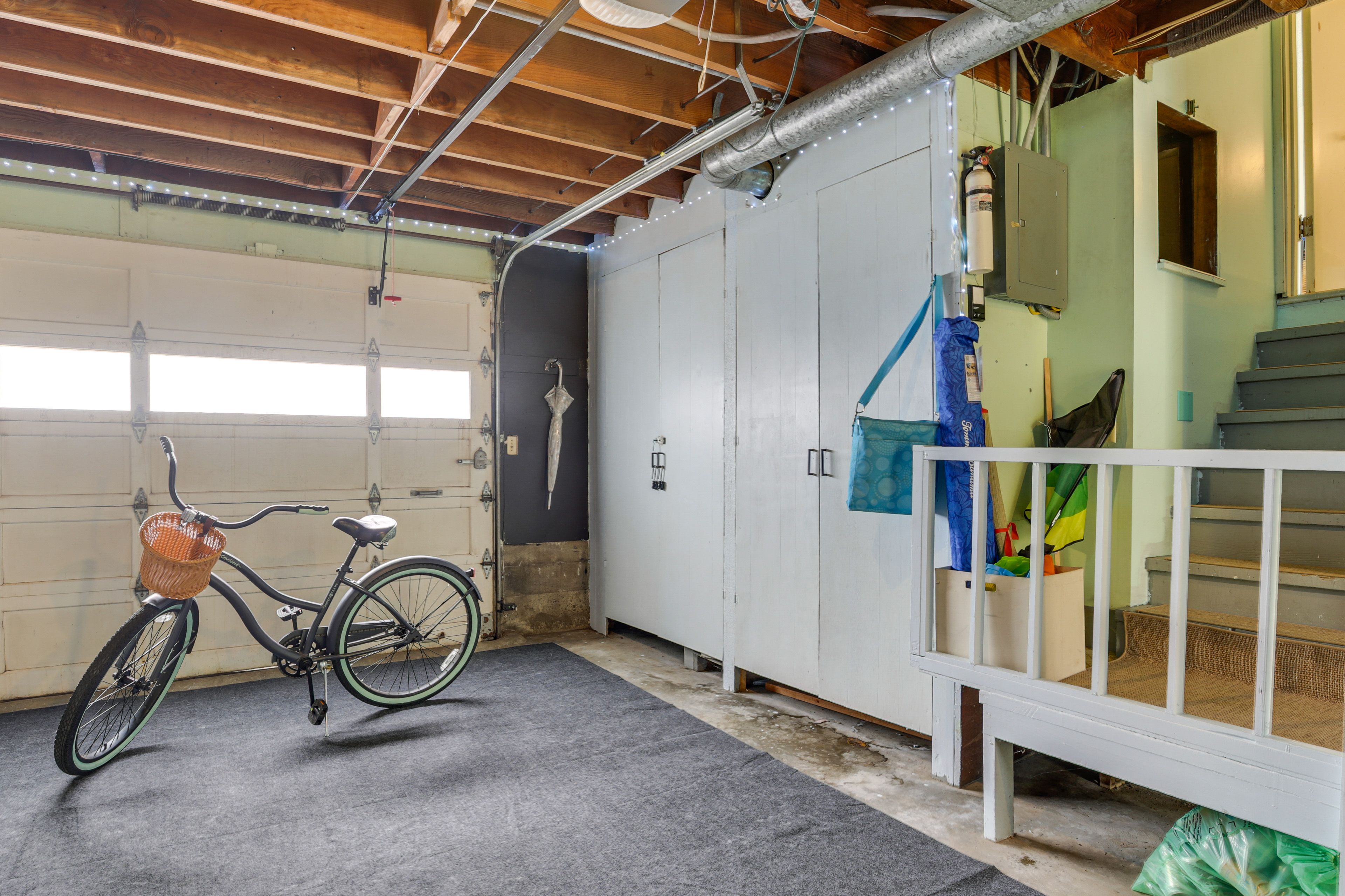 Garage | Laundry Area