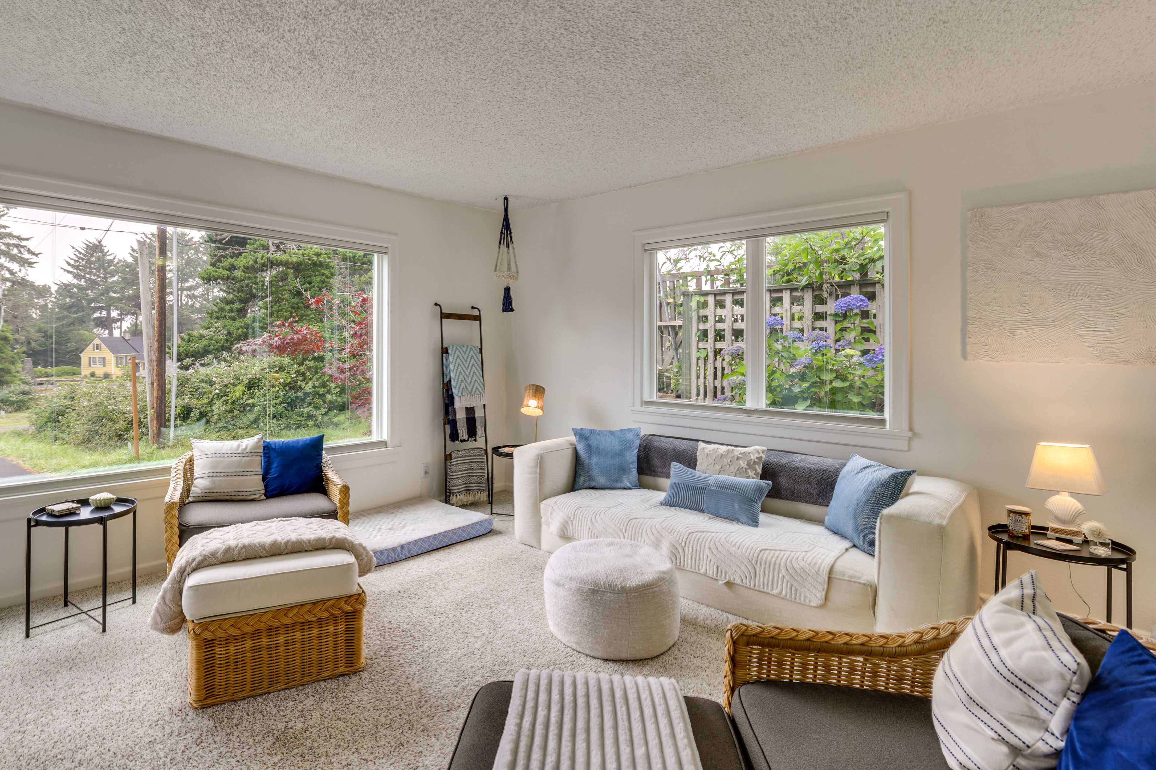 Living Room | Main Level