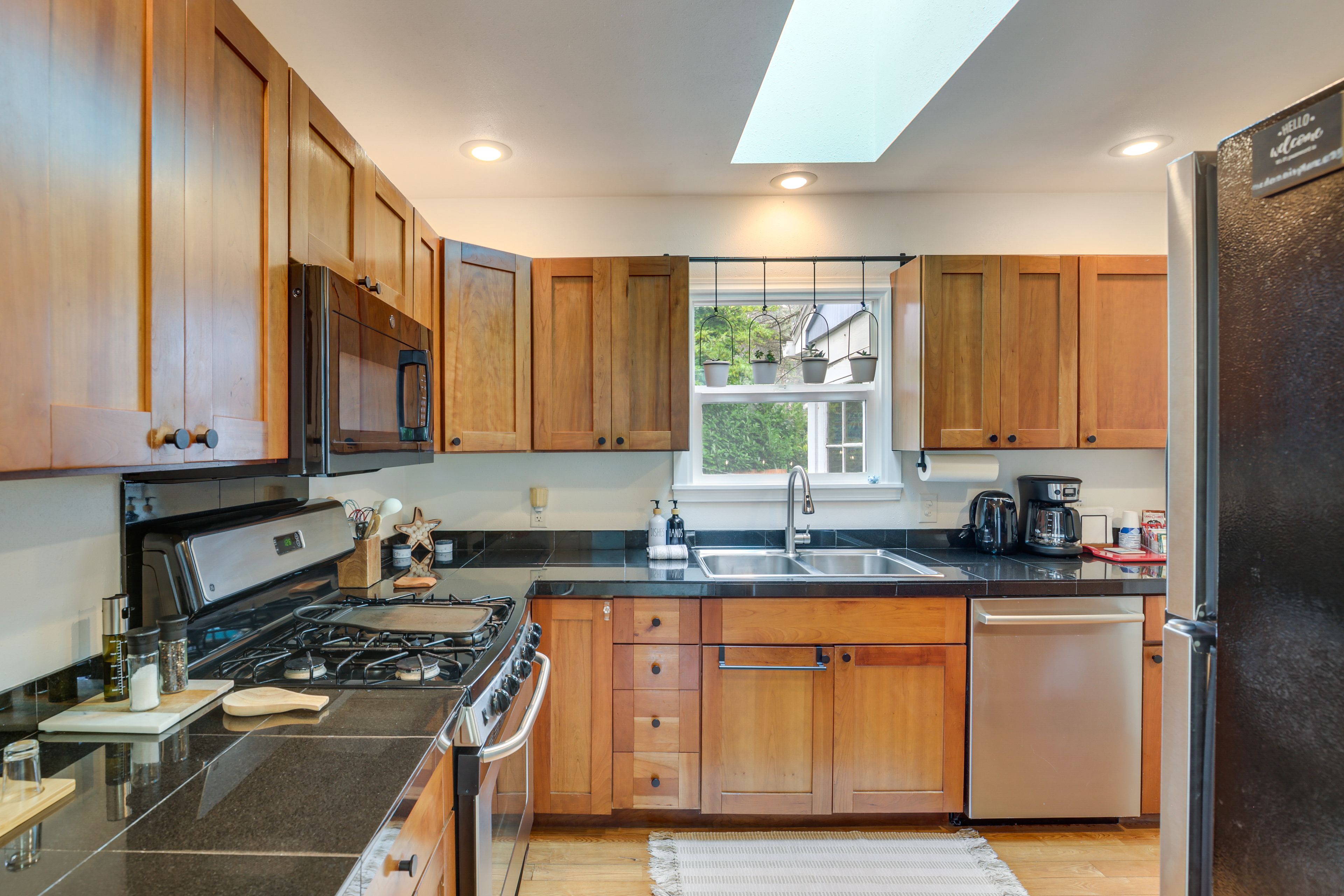 Kitchen | Main Level