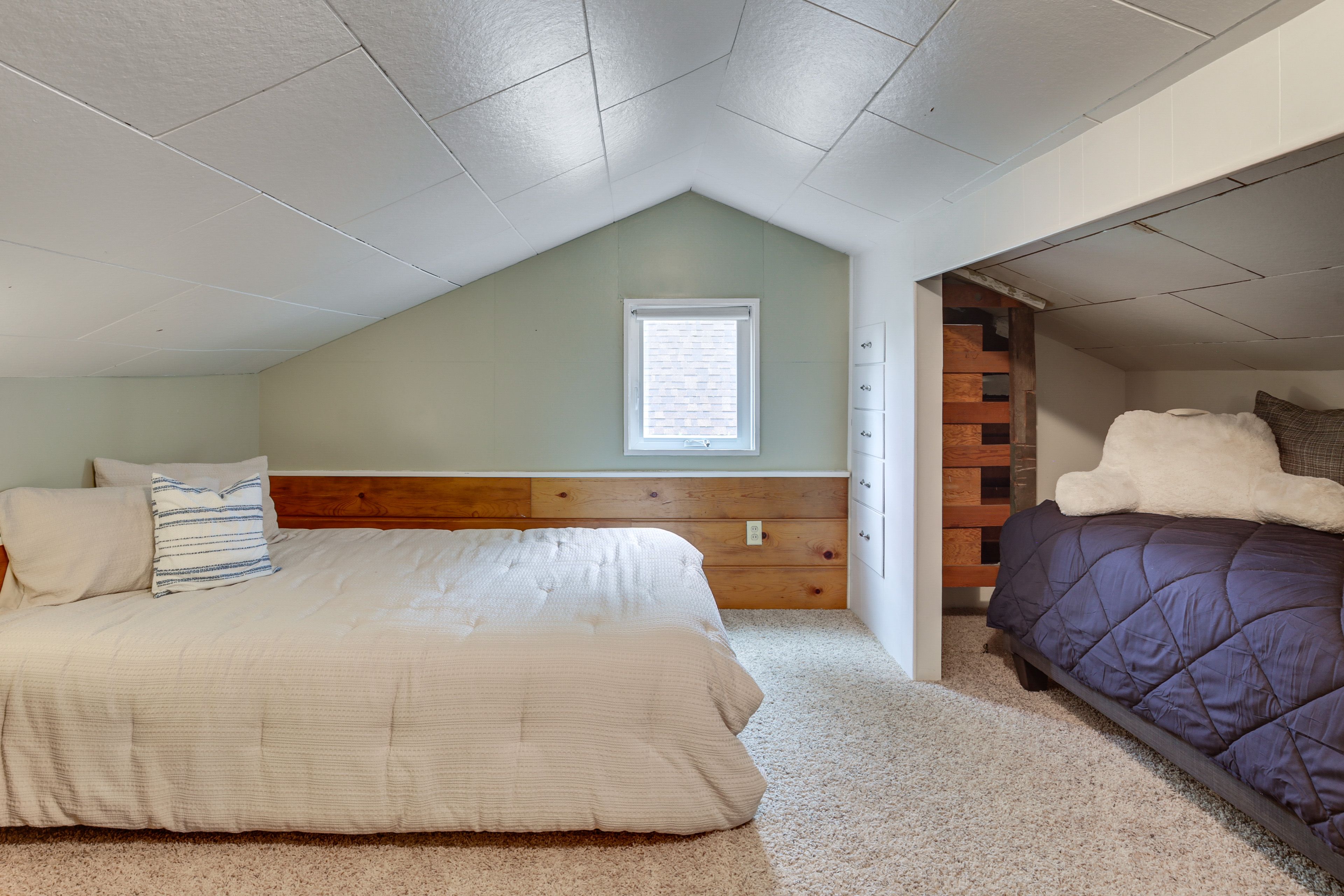 Bedroom 3 | Loft | Queen Floor Mattress | Twin Daybed | Twin Bed