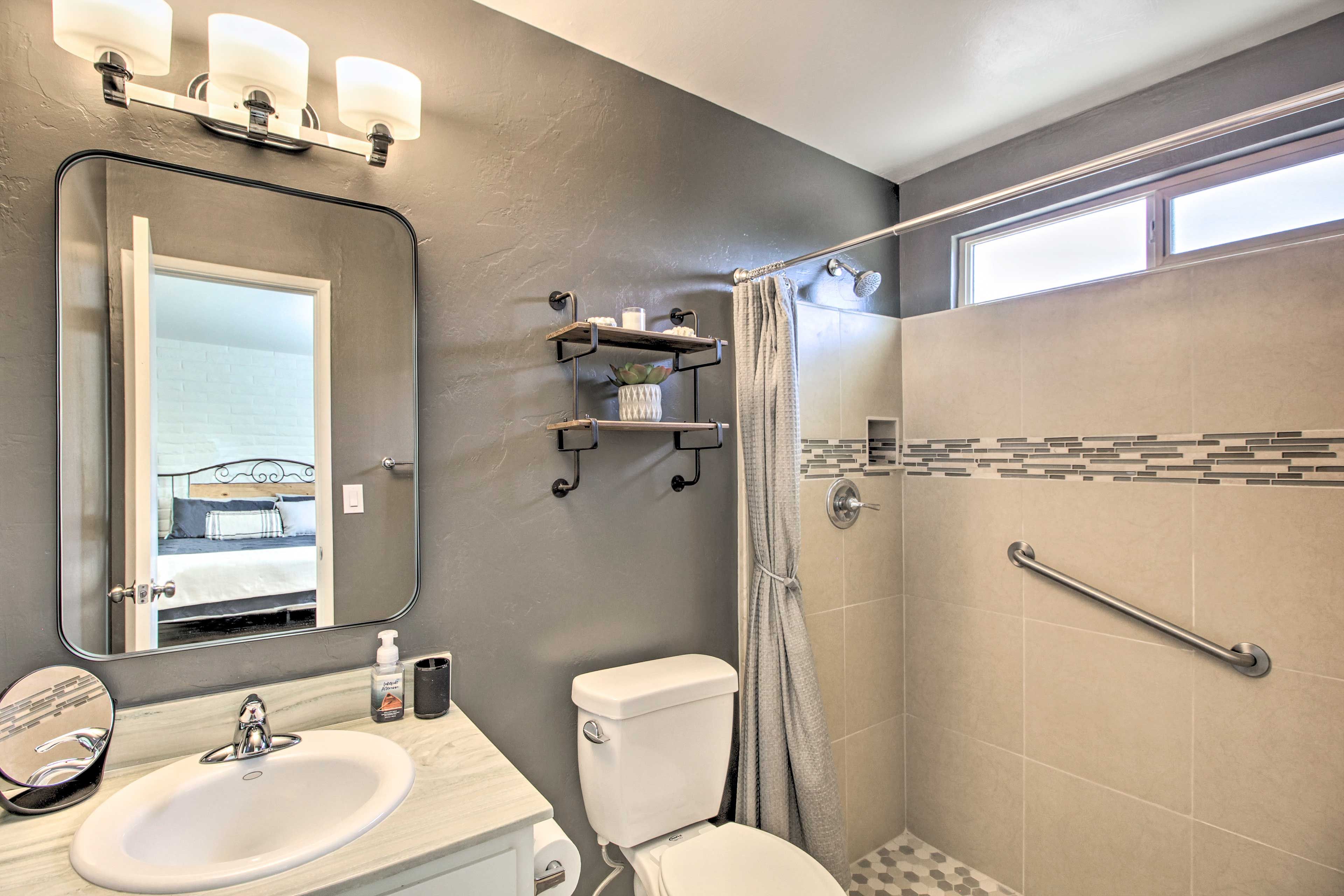 Home A | Full Bathroom