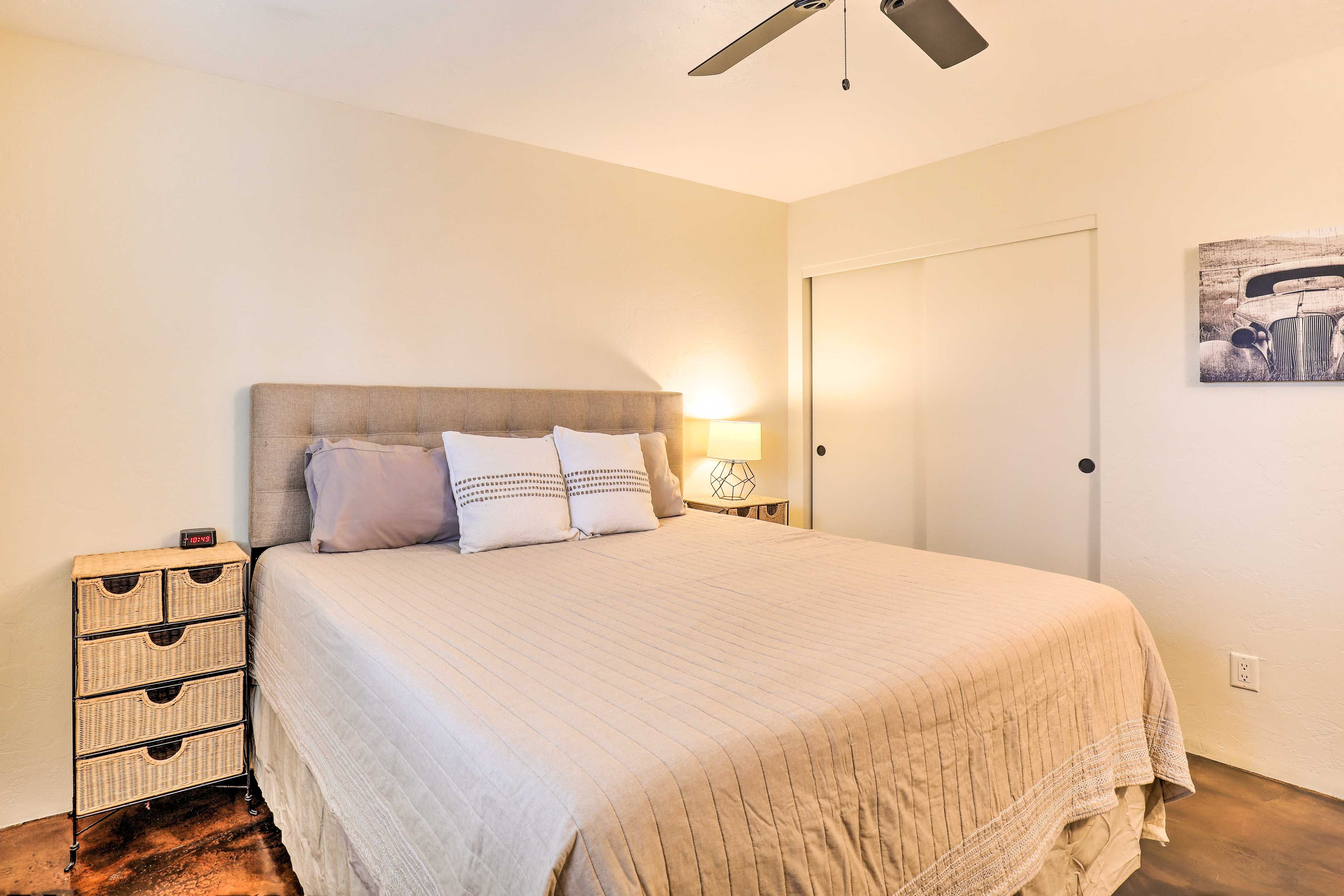 Home B | Bedroom 2 | California King Bed