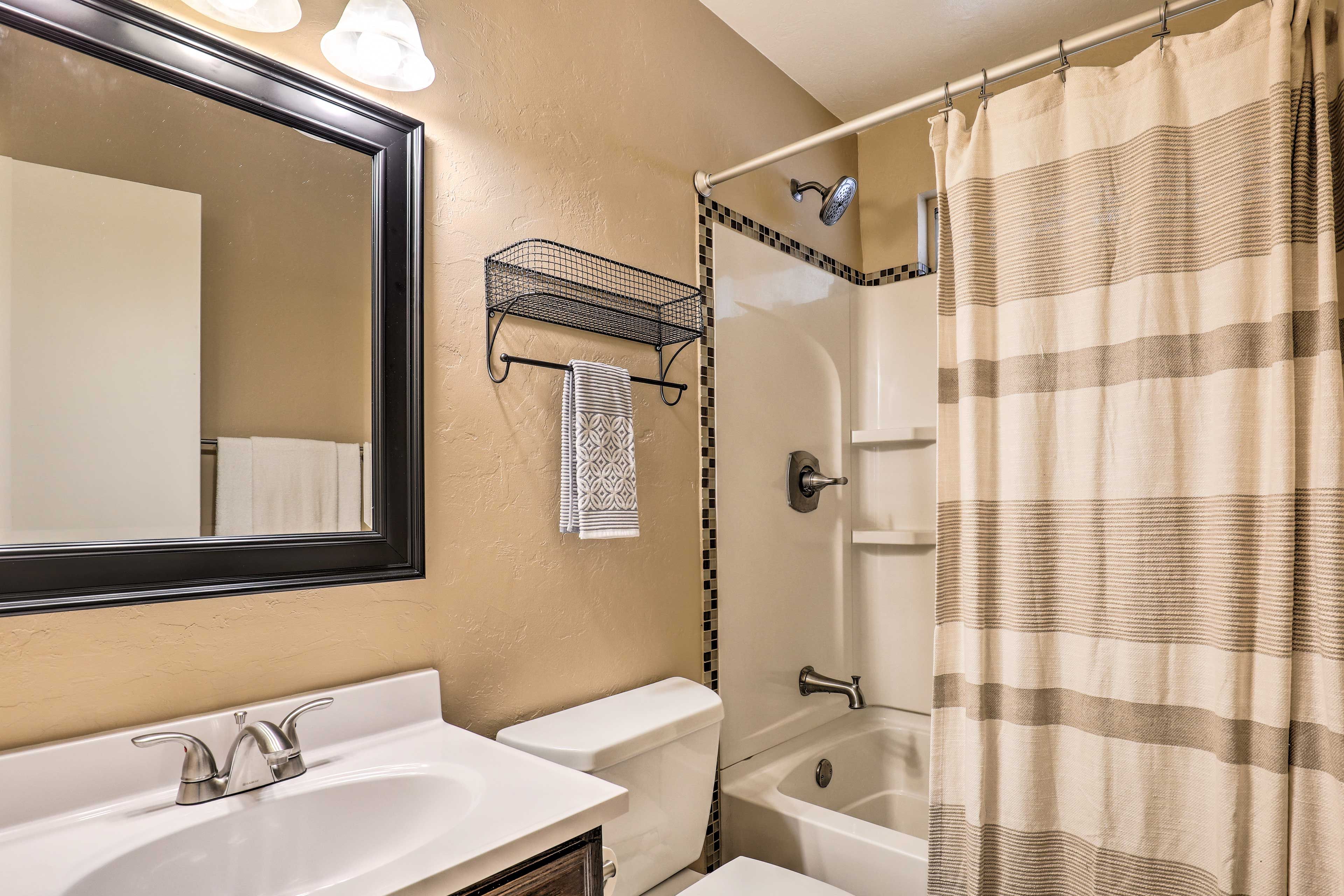 Home B | Full Bathroom