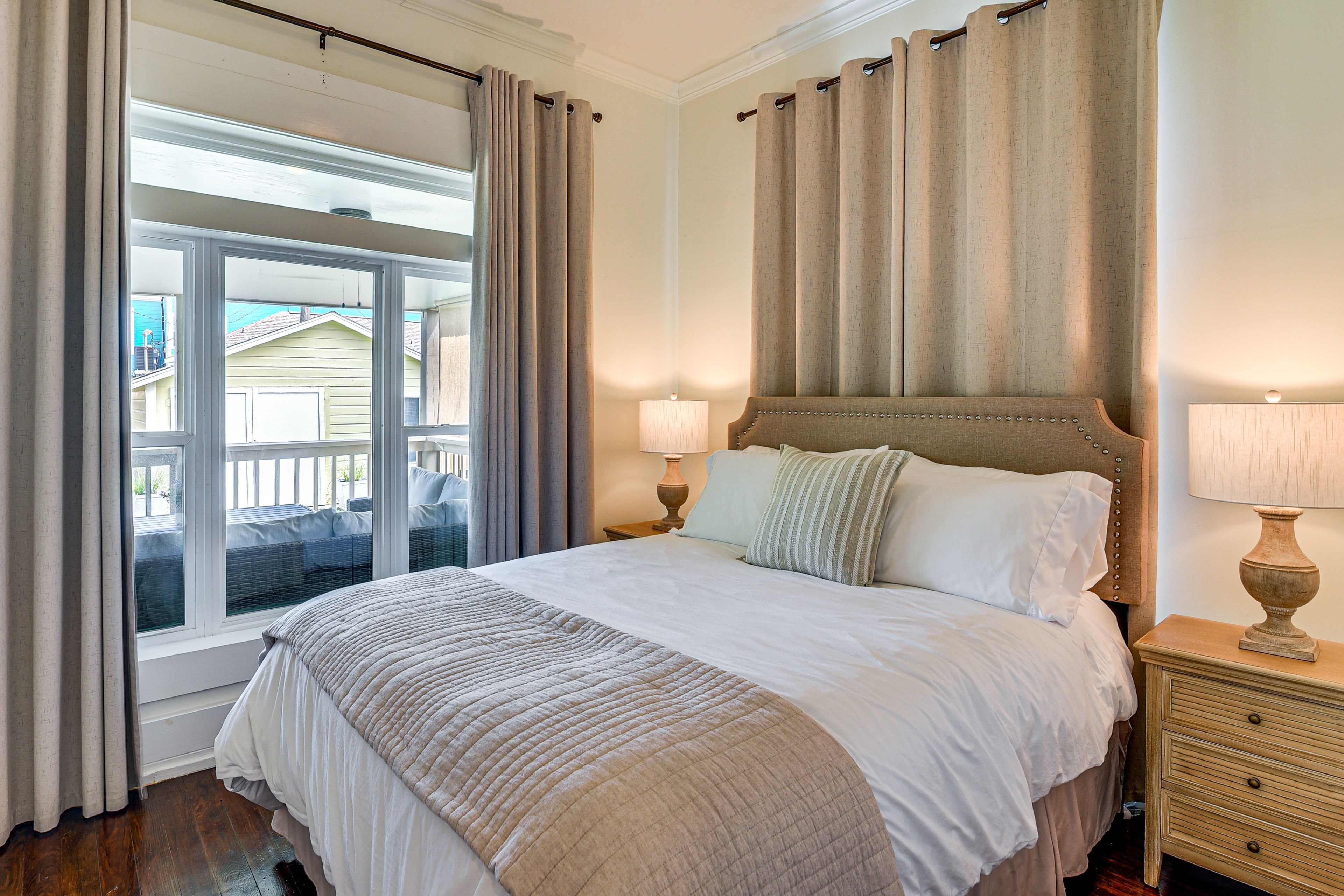 Bedroom 3 | Queen Bed