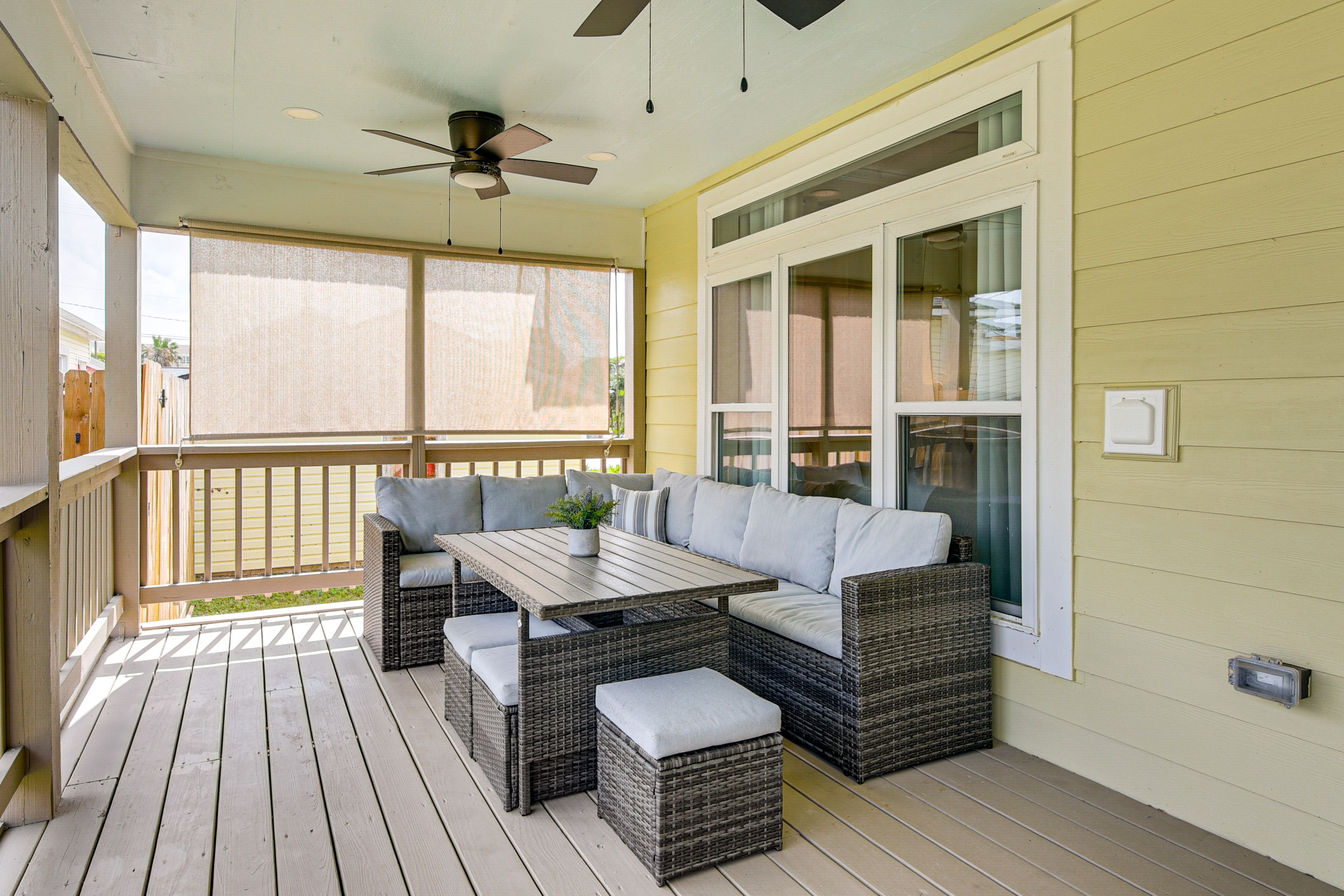 Private Deck