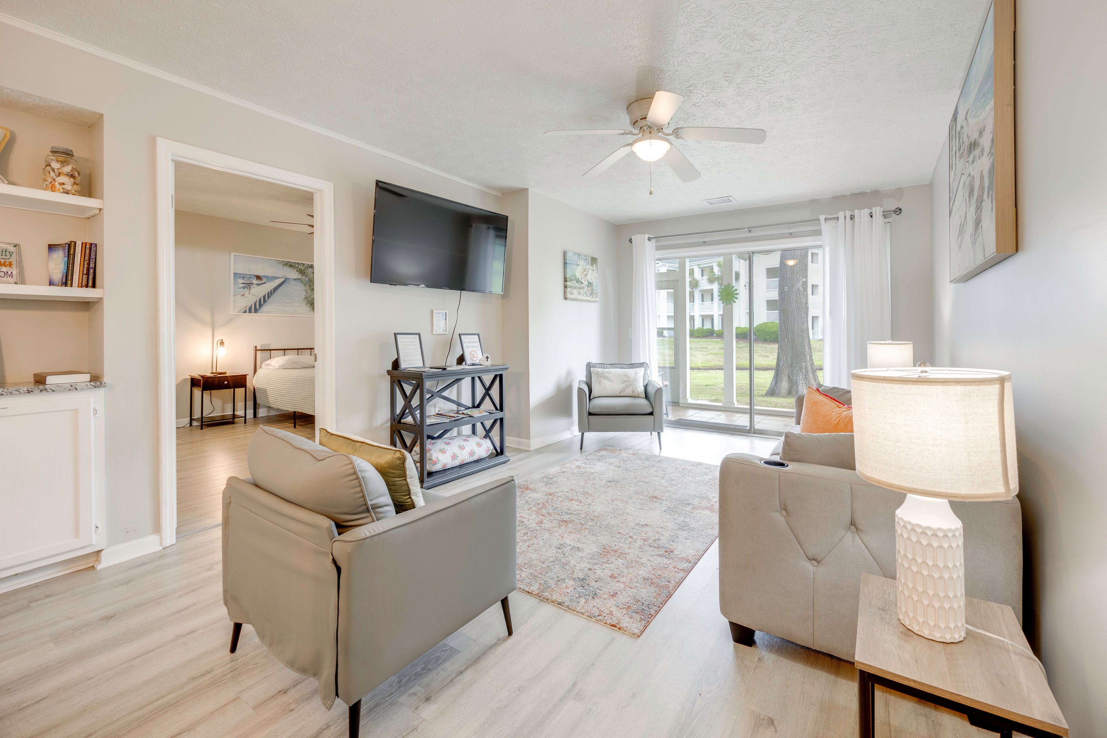Living Room | Queen Sleeper Sofa