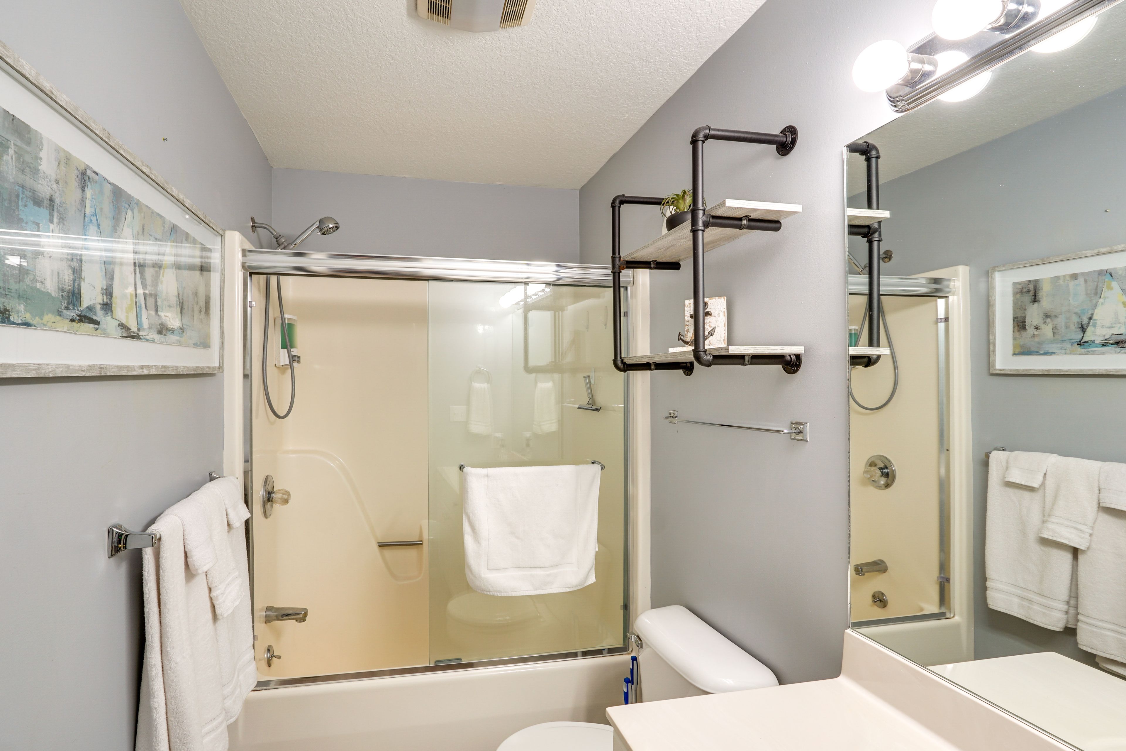 Full Bathroom | Townhome 2