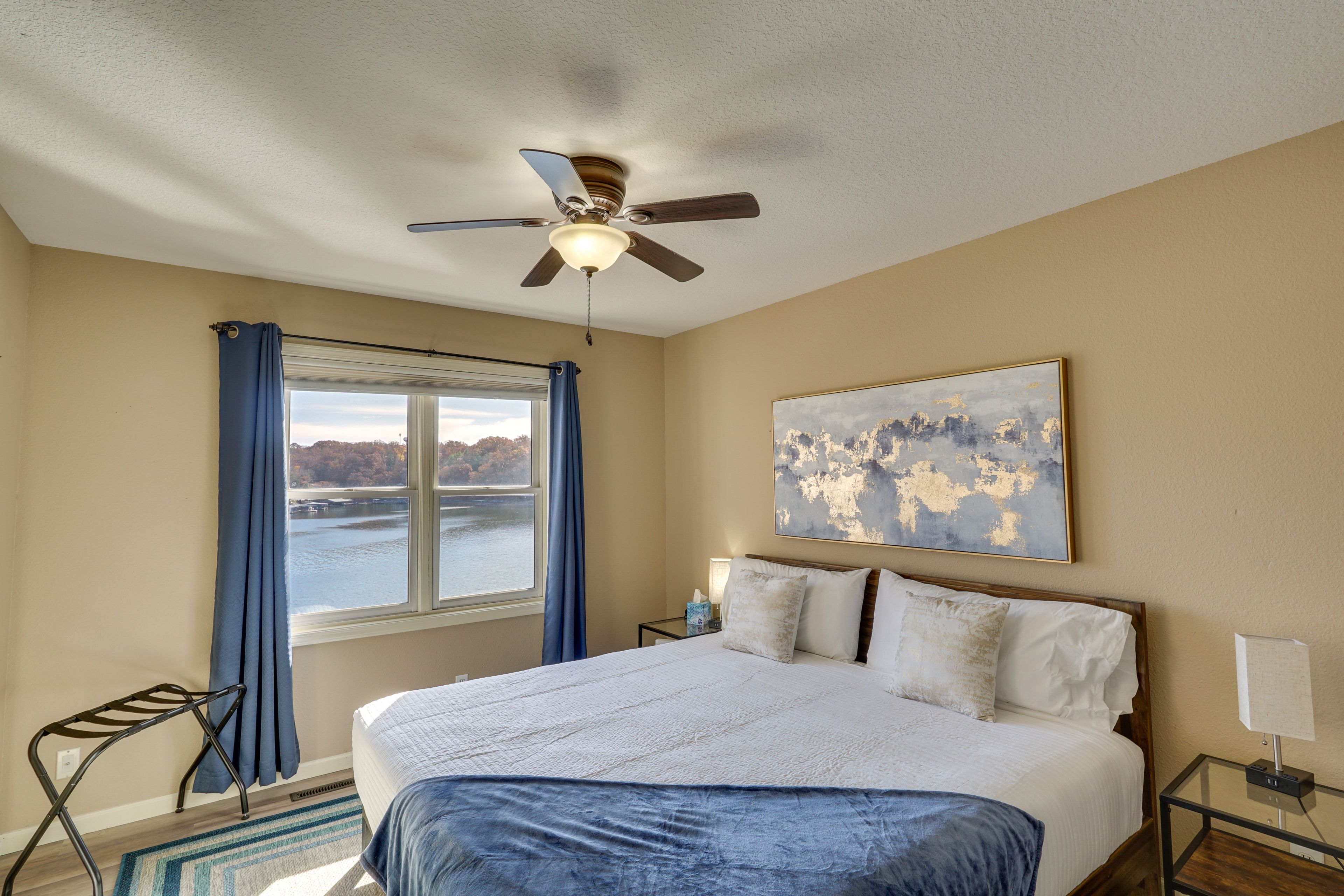 Bedroom 1 | King Bed | Townhome 1