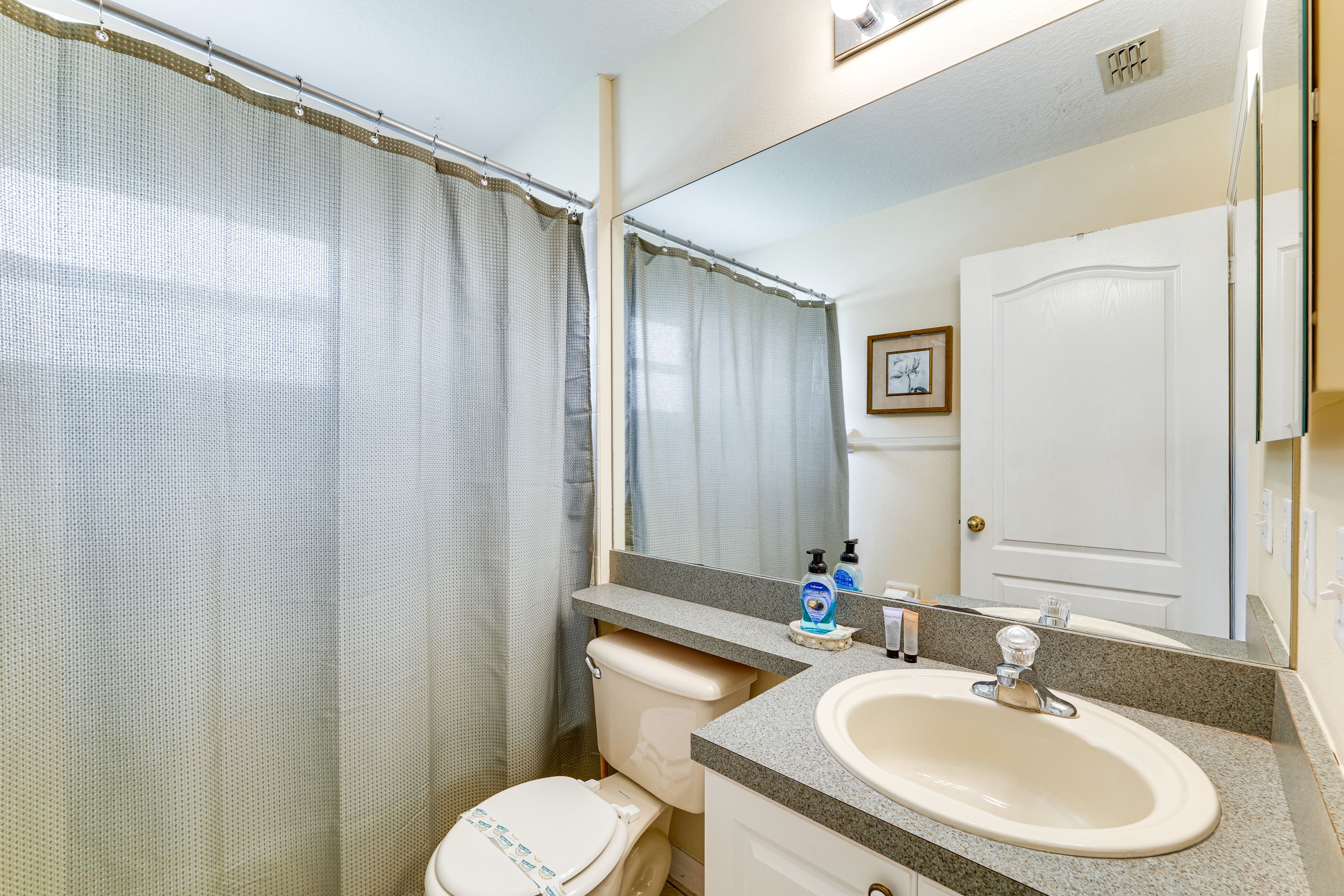 Full Bathroom