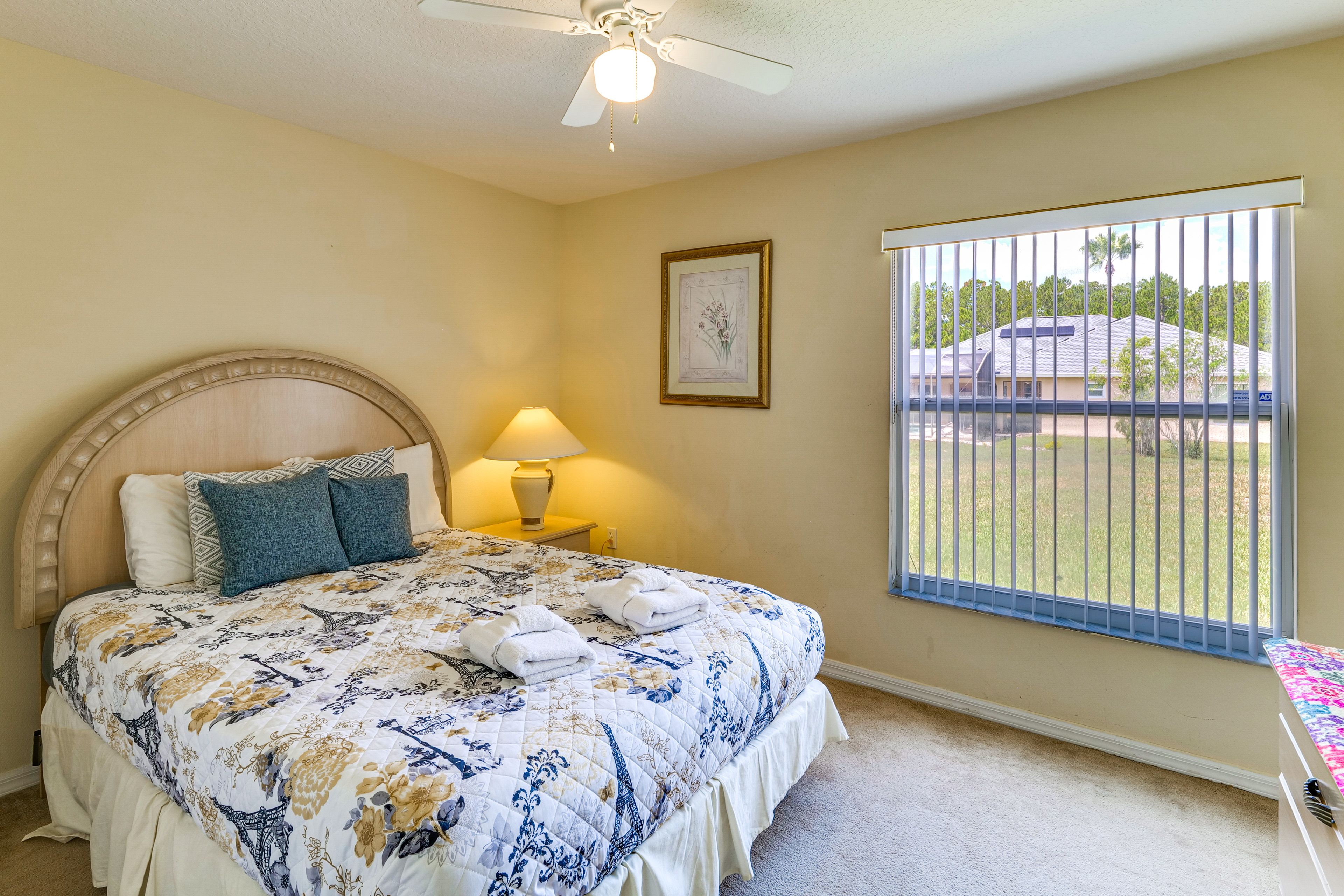 Bedroom 2 | Queen Bed