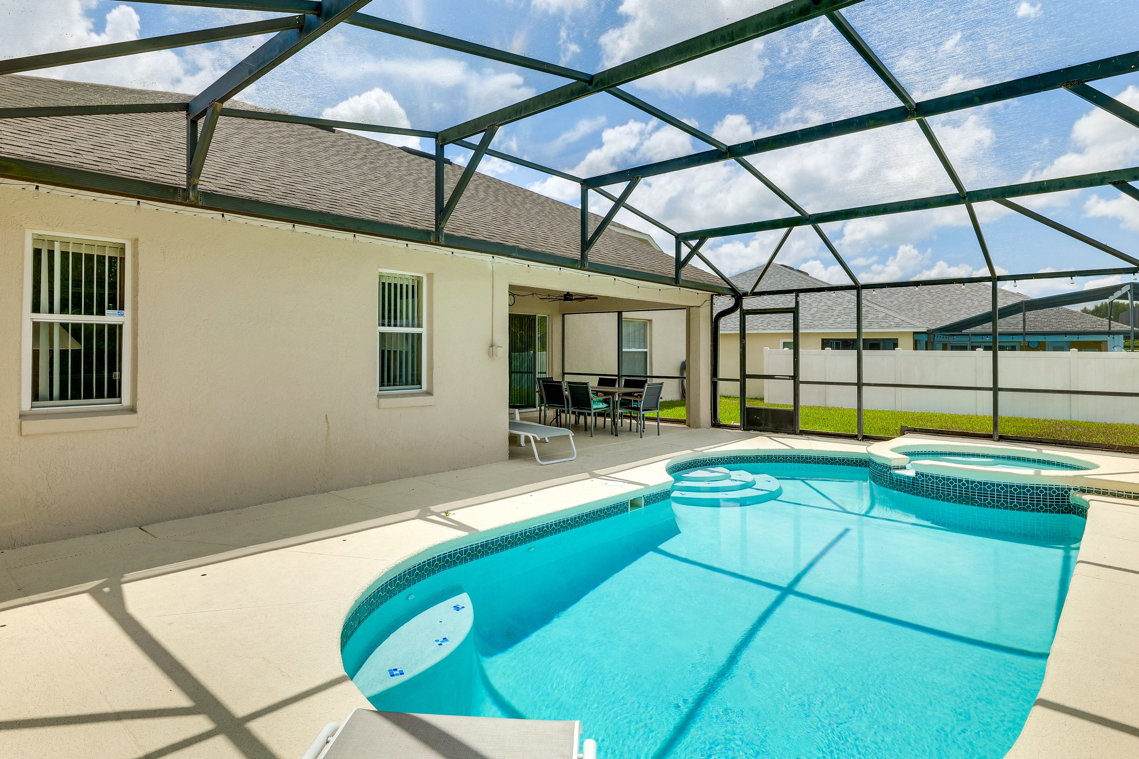 Davenport Vacation Rental | 4BR | 2BA | 1,800 Sq Ft | 1 Step to Enter