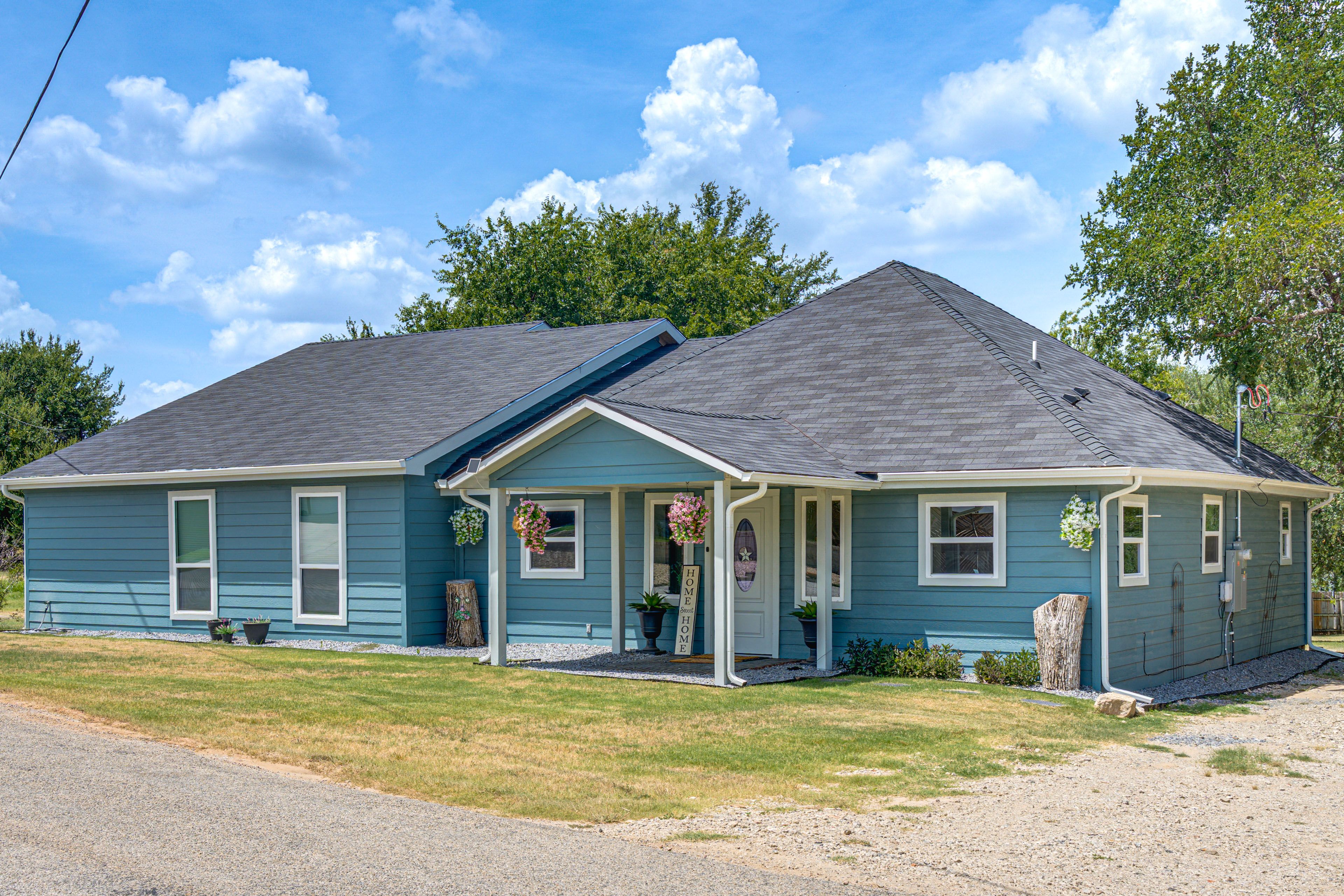 Granbury Vacation Rental | 4BR | 3BA | 2,369 Sq Ft | Step-Free Access