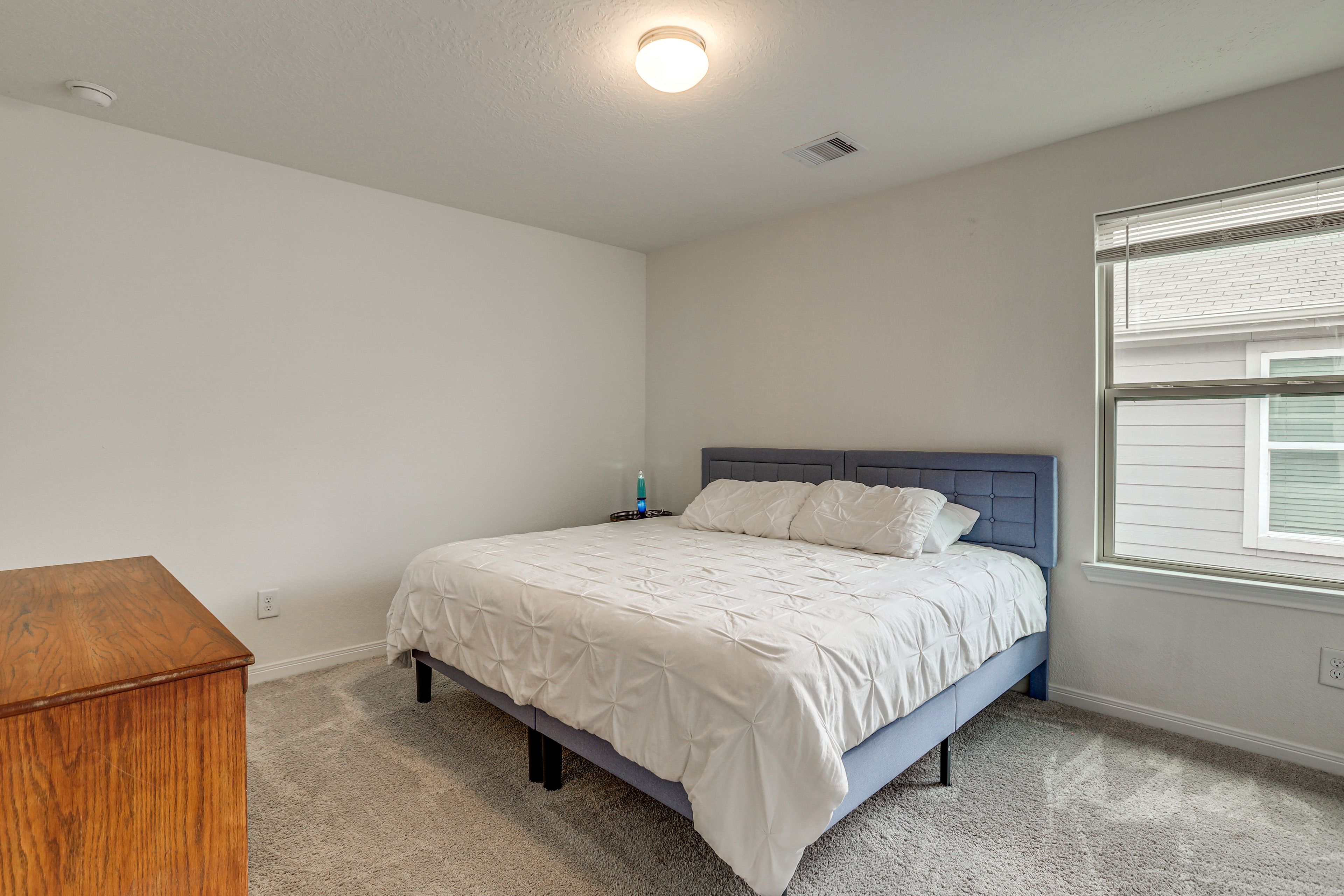 Bedroom 4 | Queen Bed | 2nd Floor